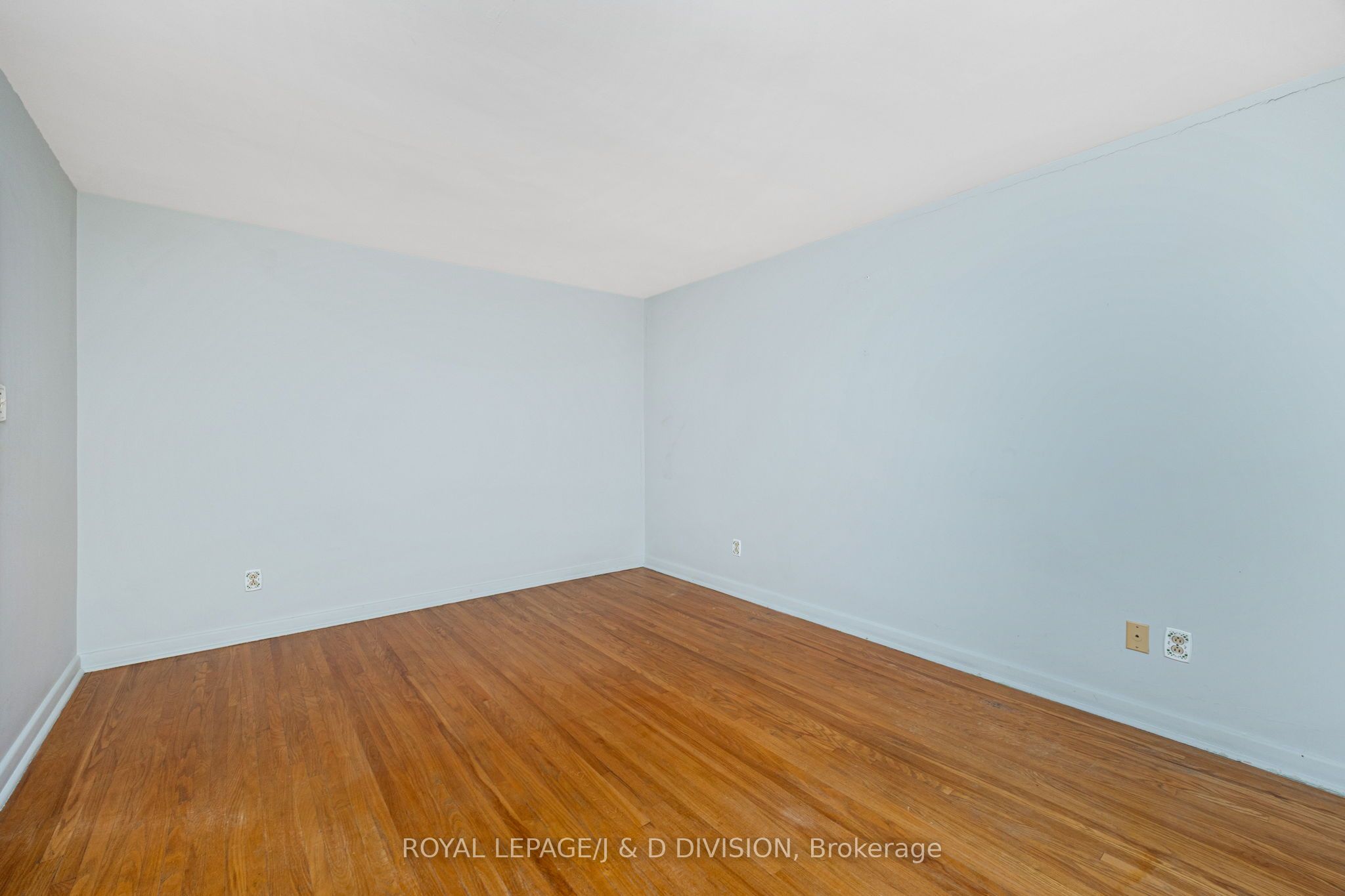 51 Edinborough Court Property Photo 16