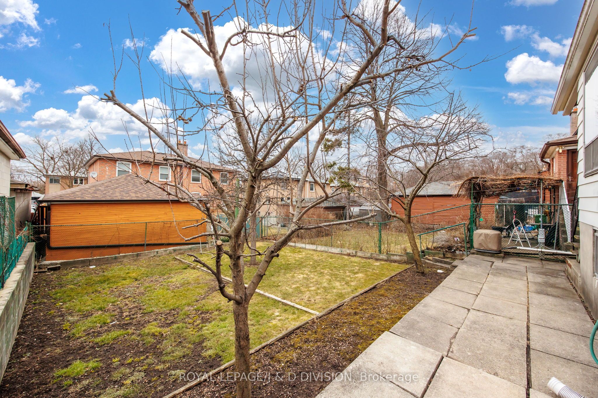 51 Edinborough Court Property Photo 27
