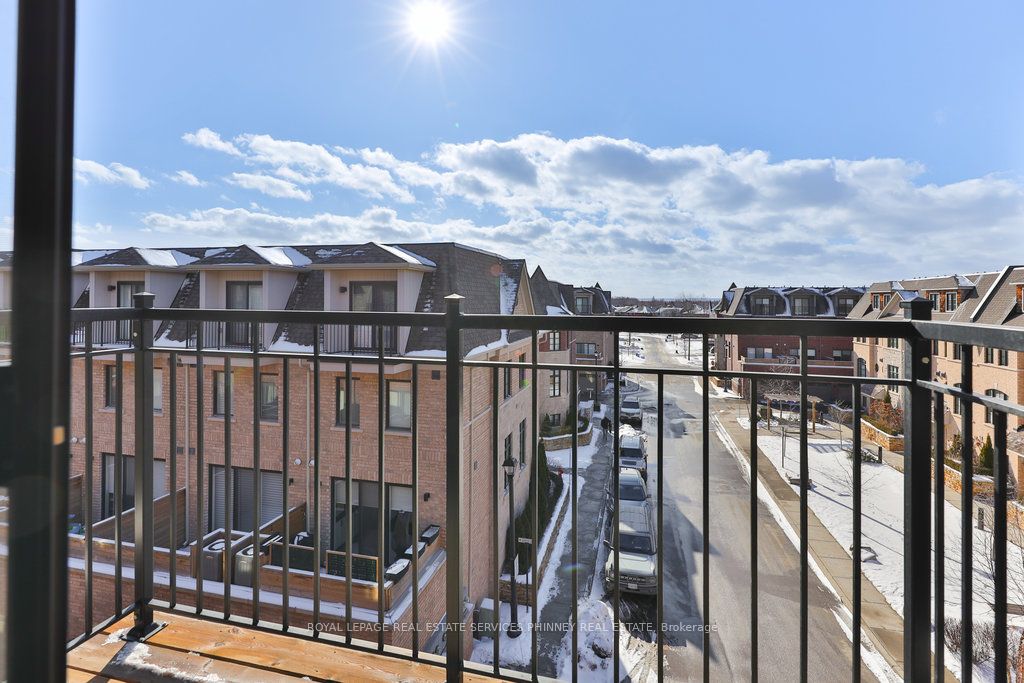 #10 - 2160 Trafalgar Road Property Photo 15