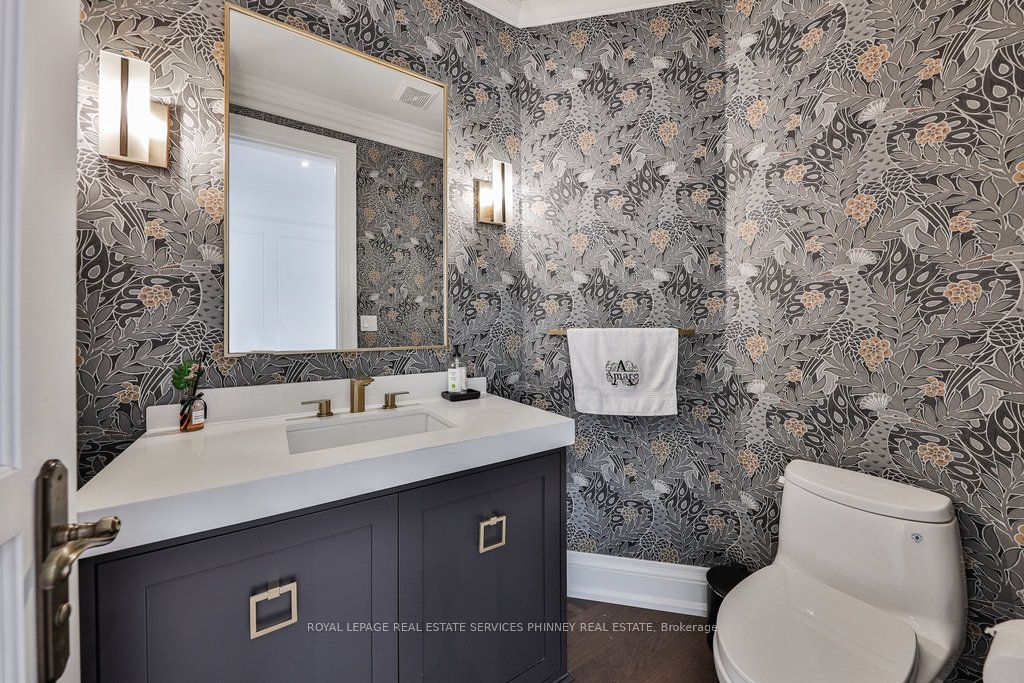 1257 Tecumseh Park Drive Property Photo 14