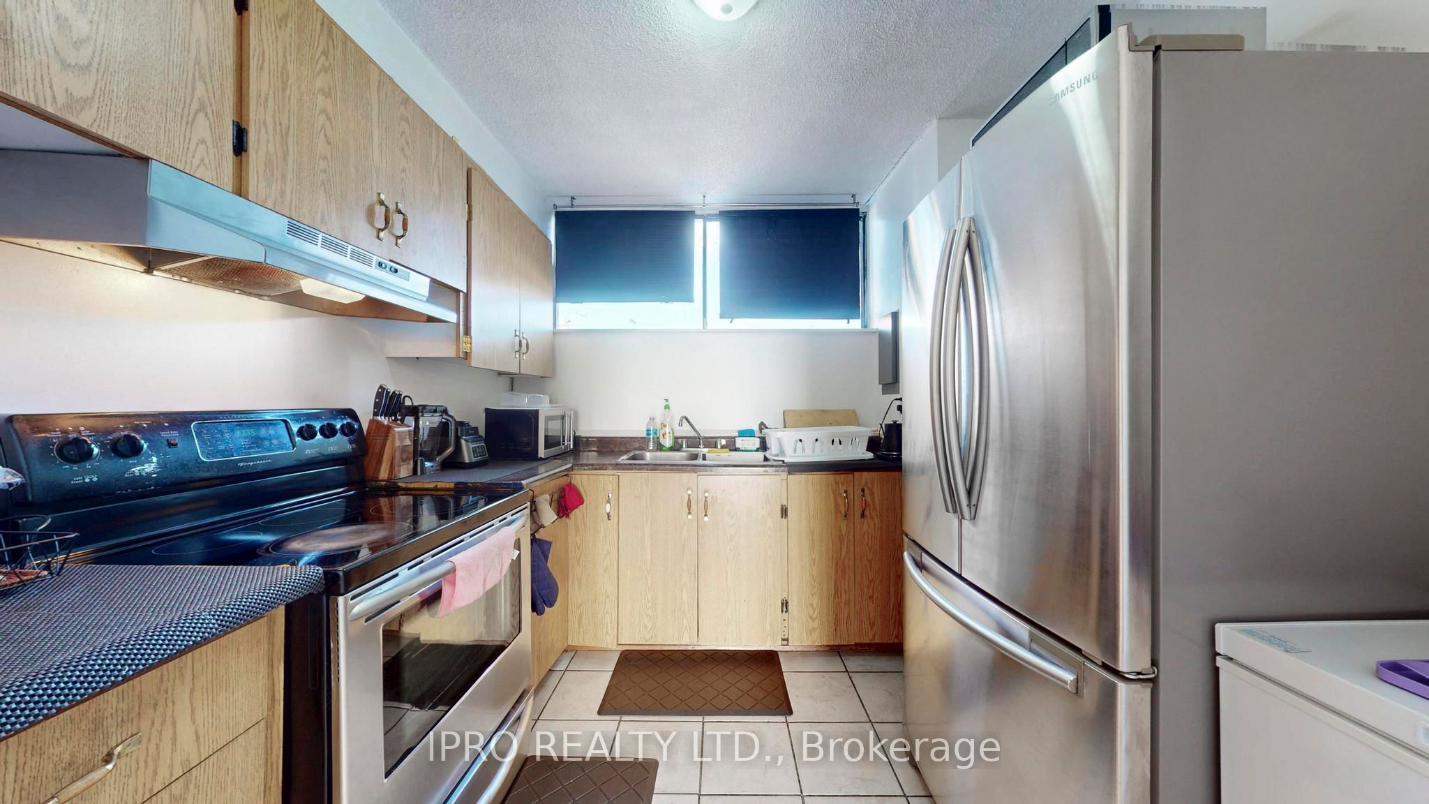 #637 - 4645 Jane Street Property Photo 9