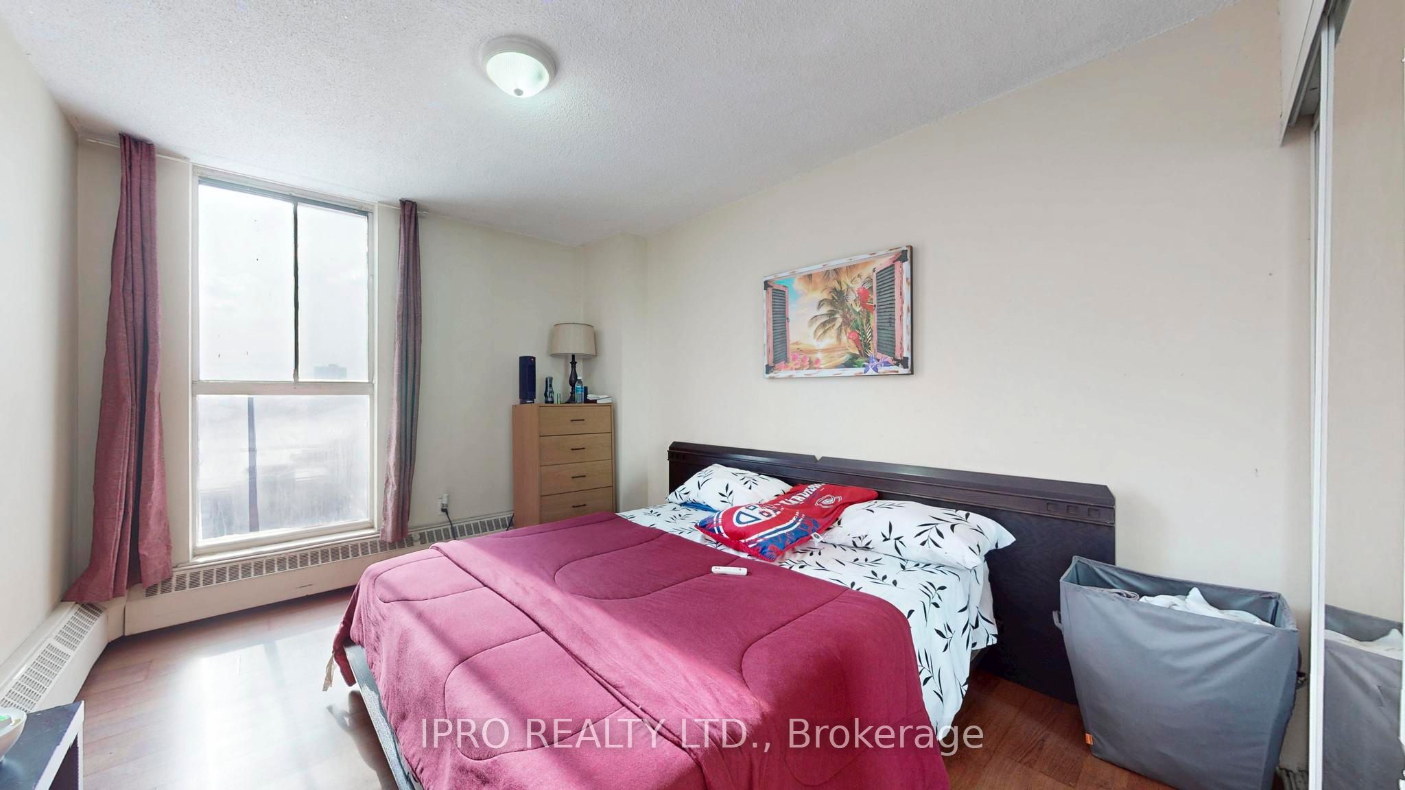 #637 - 4645 Jane Street Property Photo 14