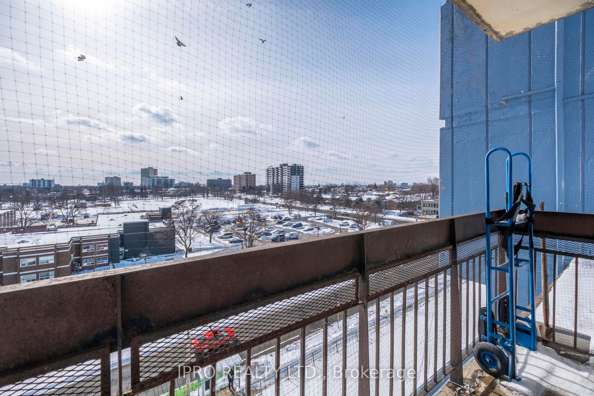 #637 - 4645 Jane Street Property Photo 18