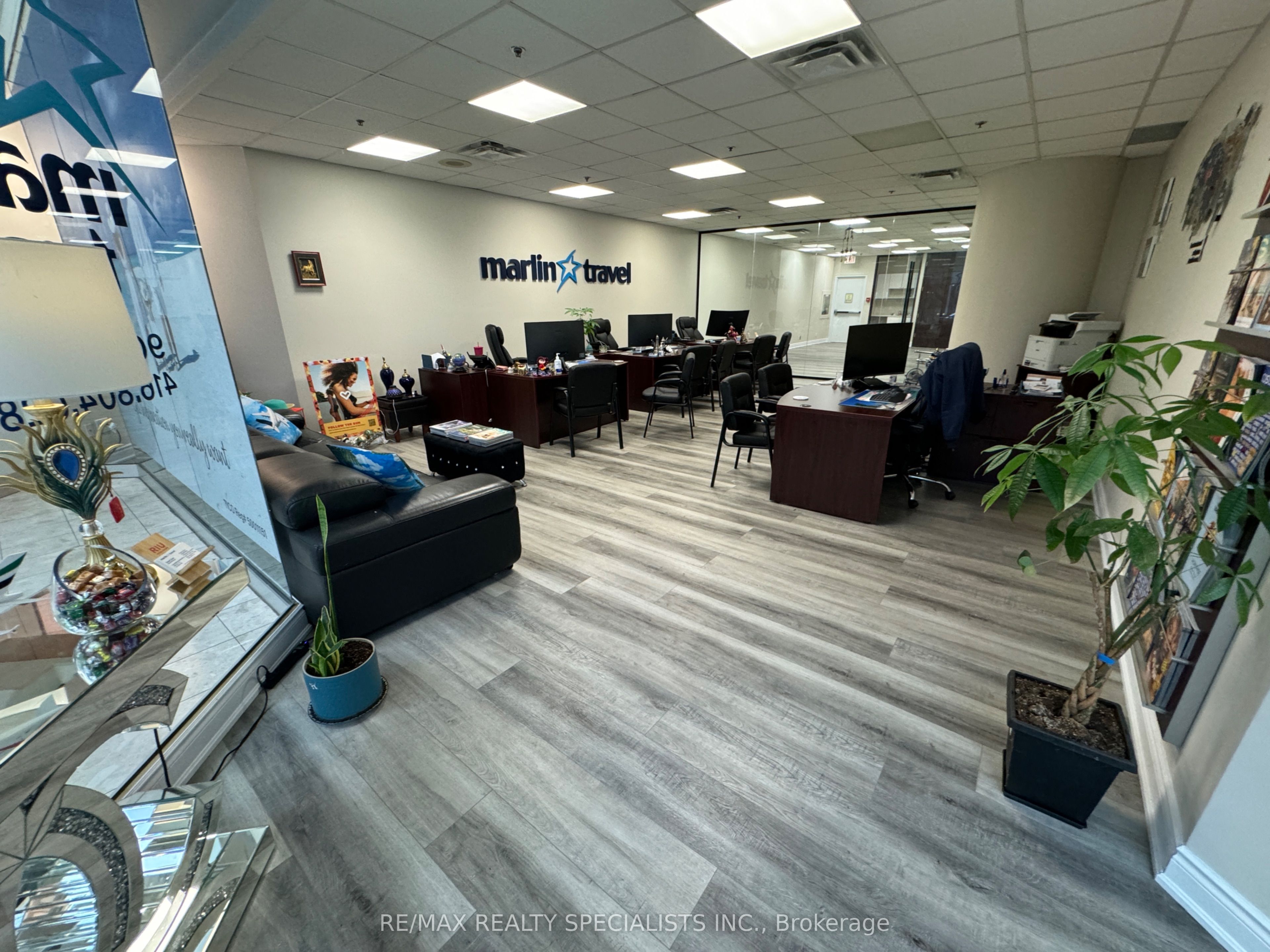 #106 - 50 Burnhamthorpe Road Property Photo 3