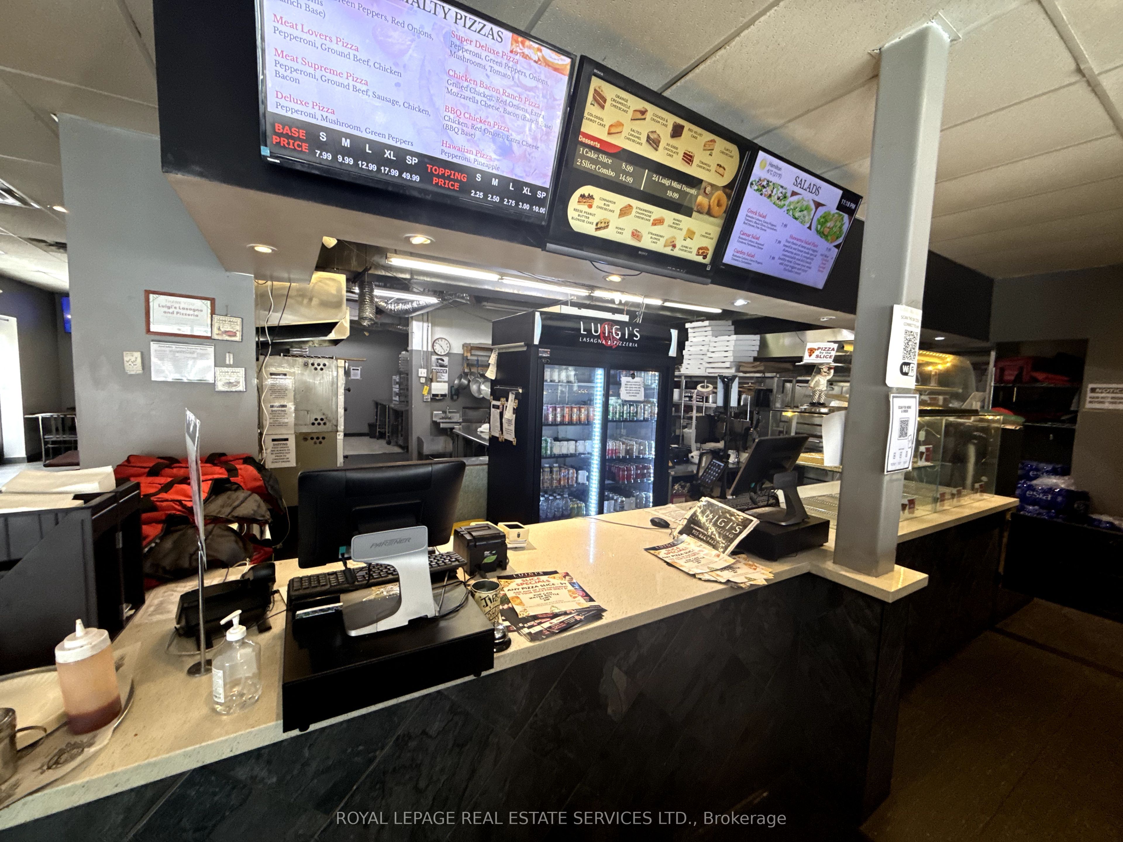 17 Commercial Street Property Photo 2