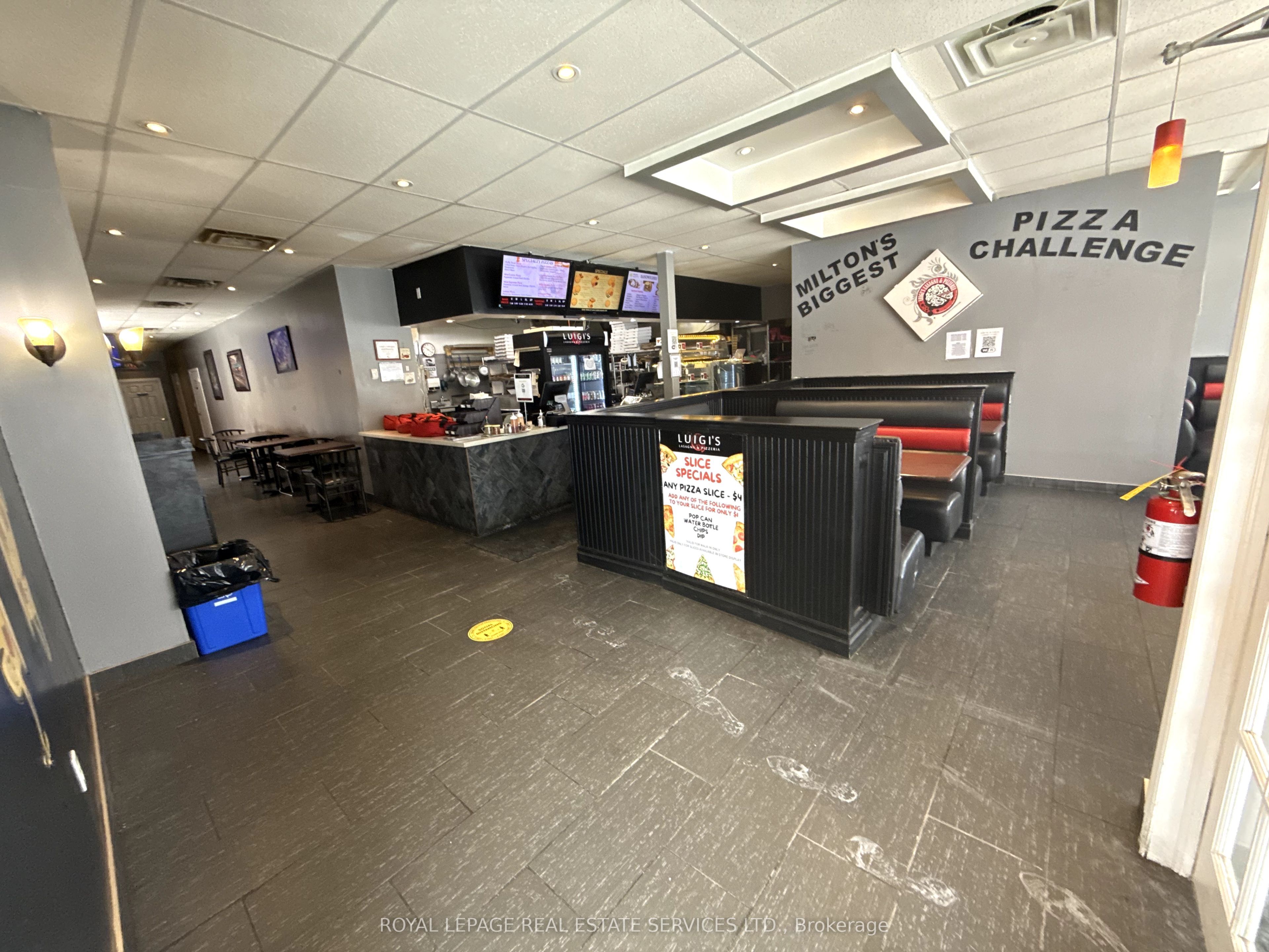 17 Commercial Street Property Photo 4