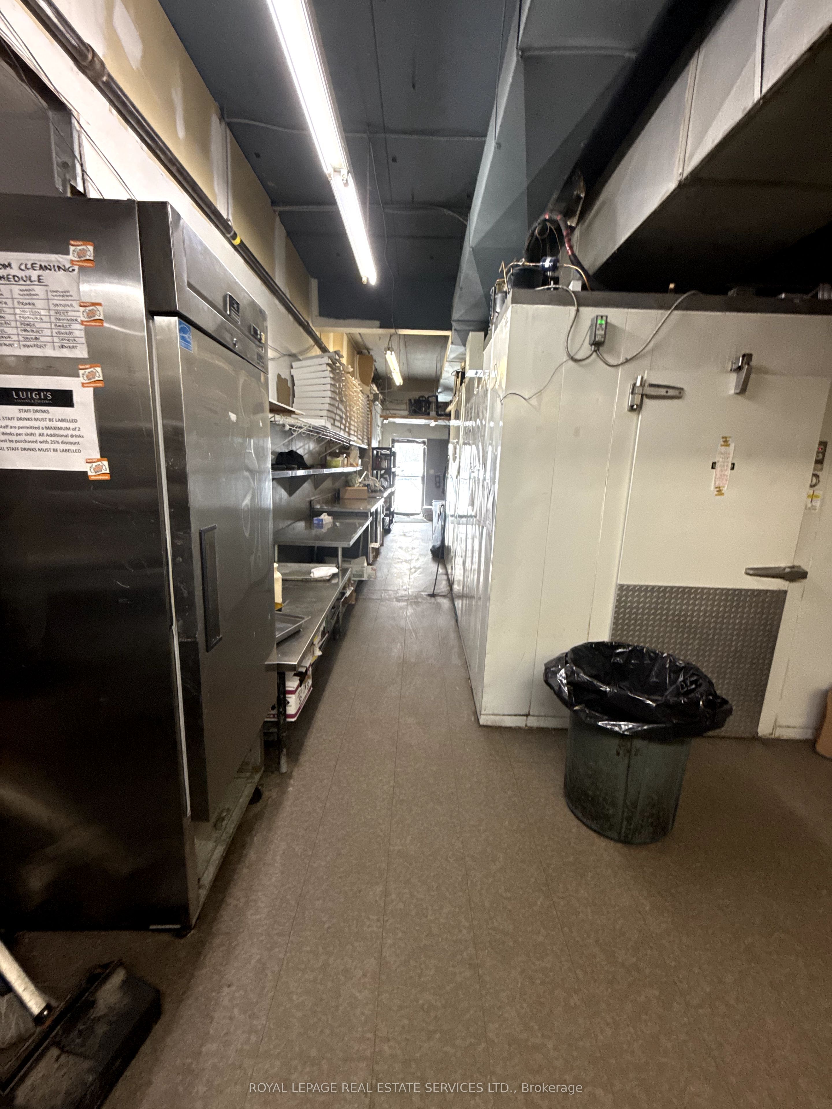 17 Commercial Street Property Photo 21