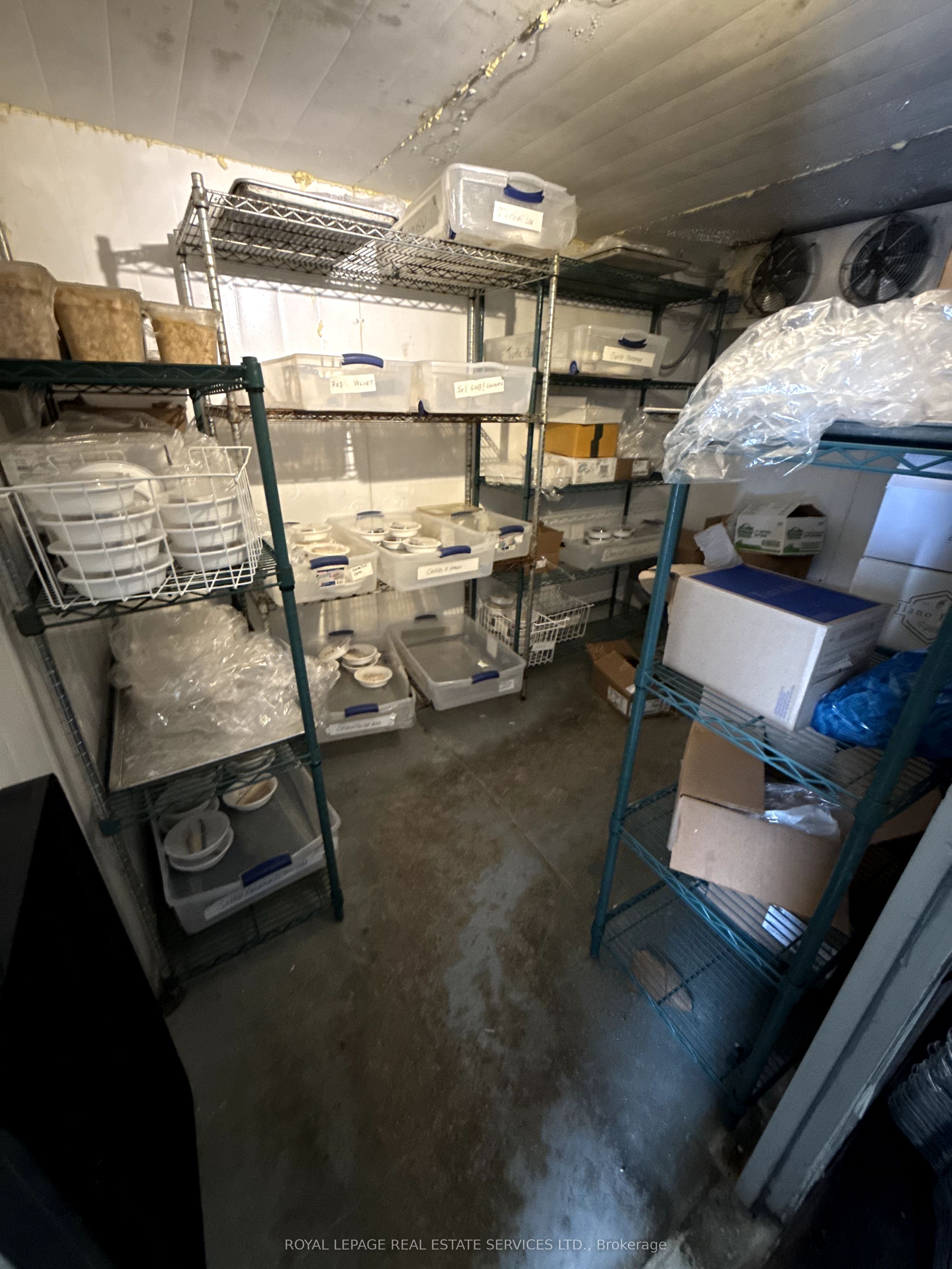 17 Commercial Street Property Photo 31