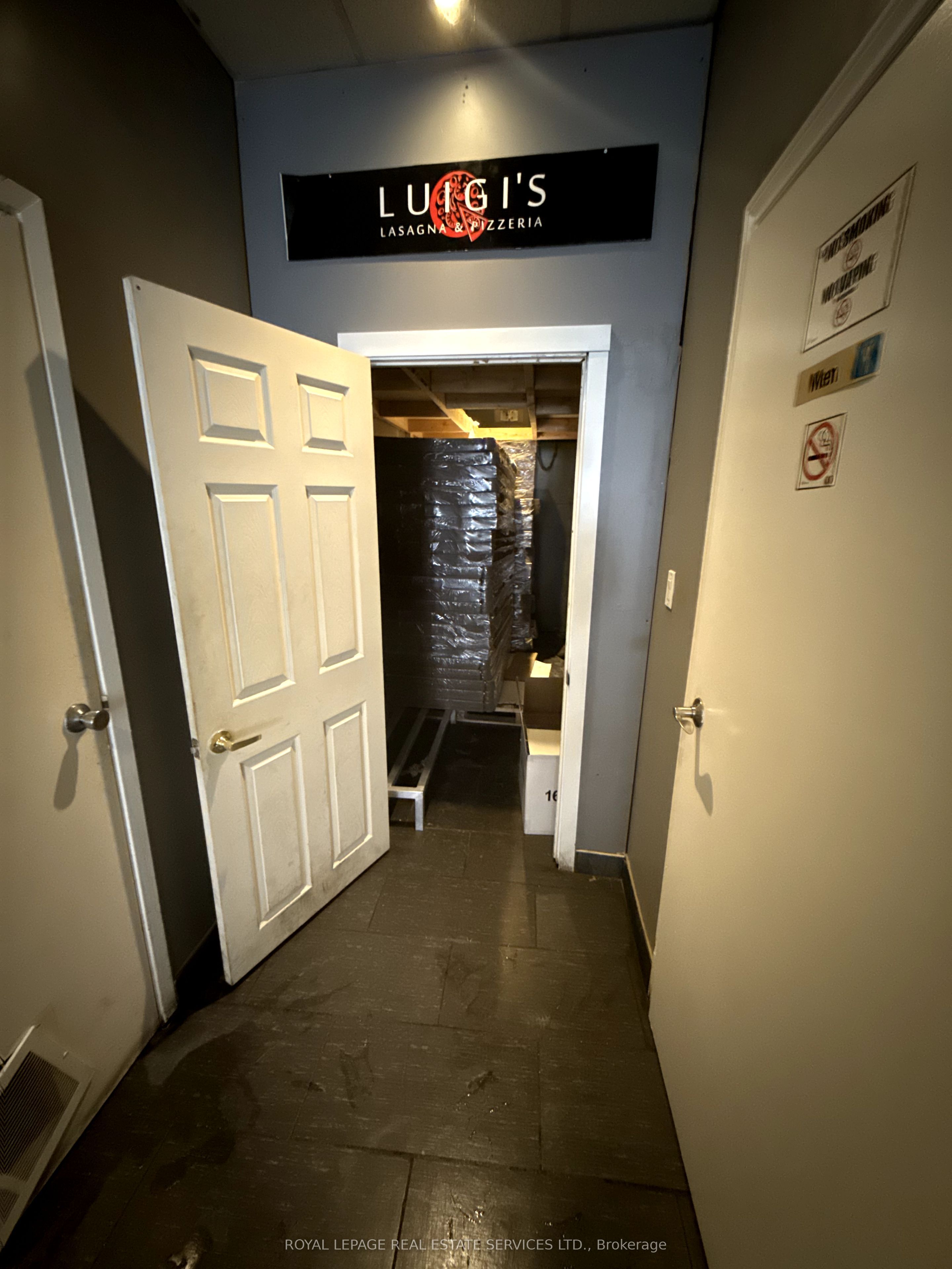 17 Commercial Street Property Photo 34
