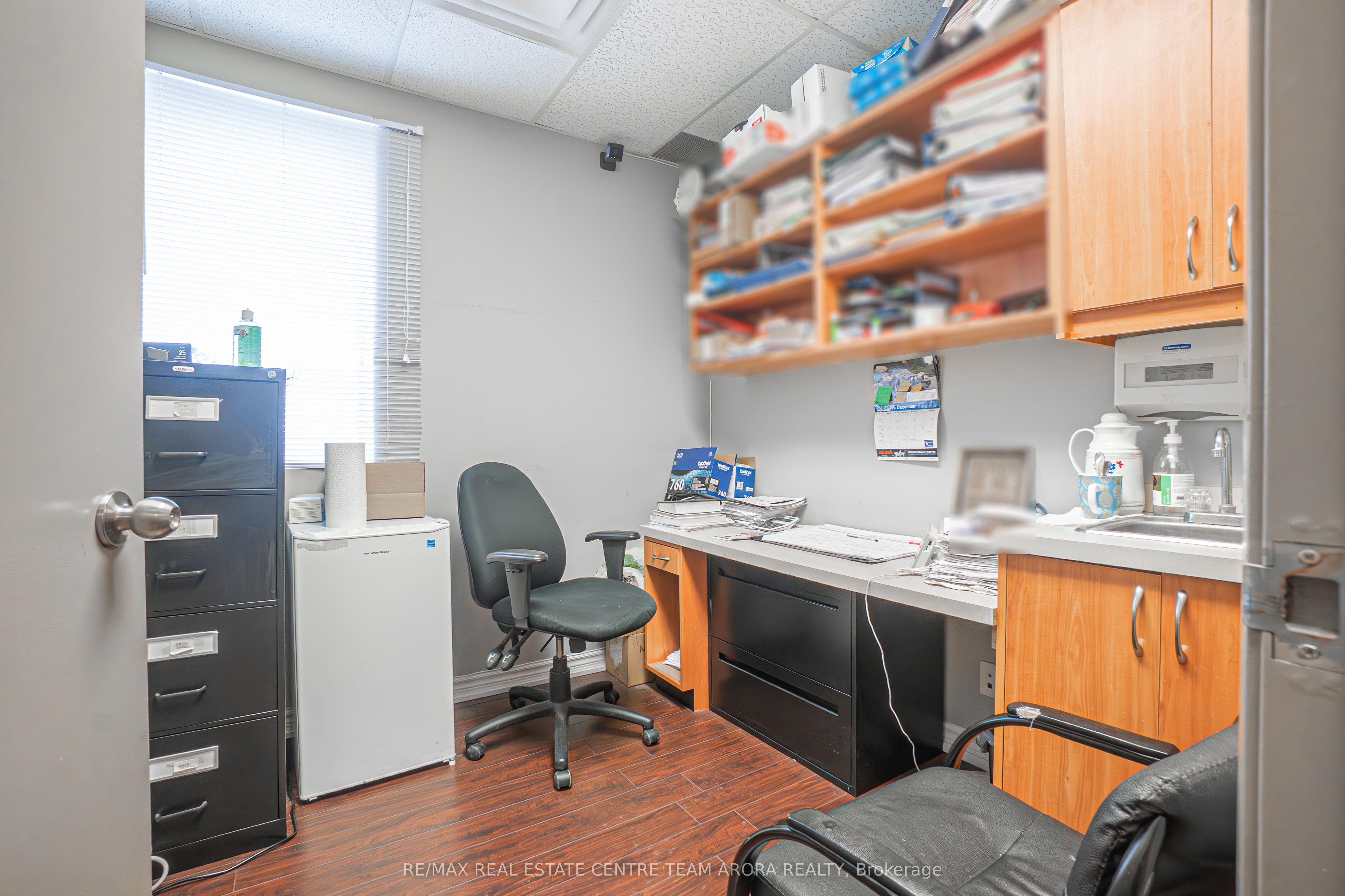 #201 - 10095 Bramalea Road Property Photo 6