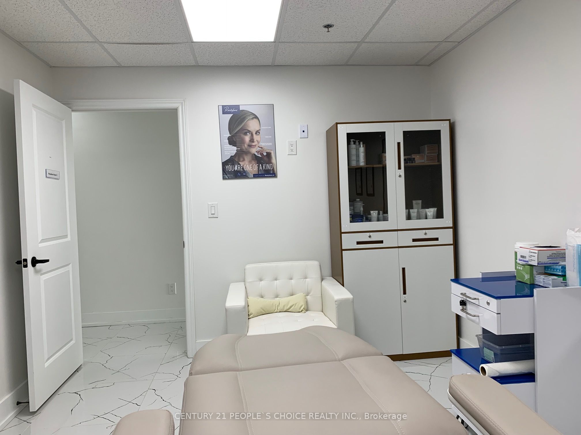 #108 - 3495 Rebecca Street Property Photo 17