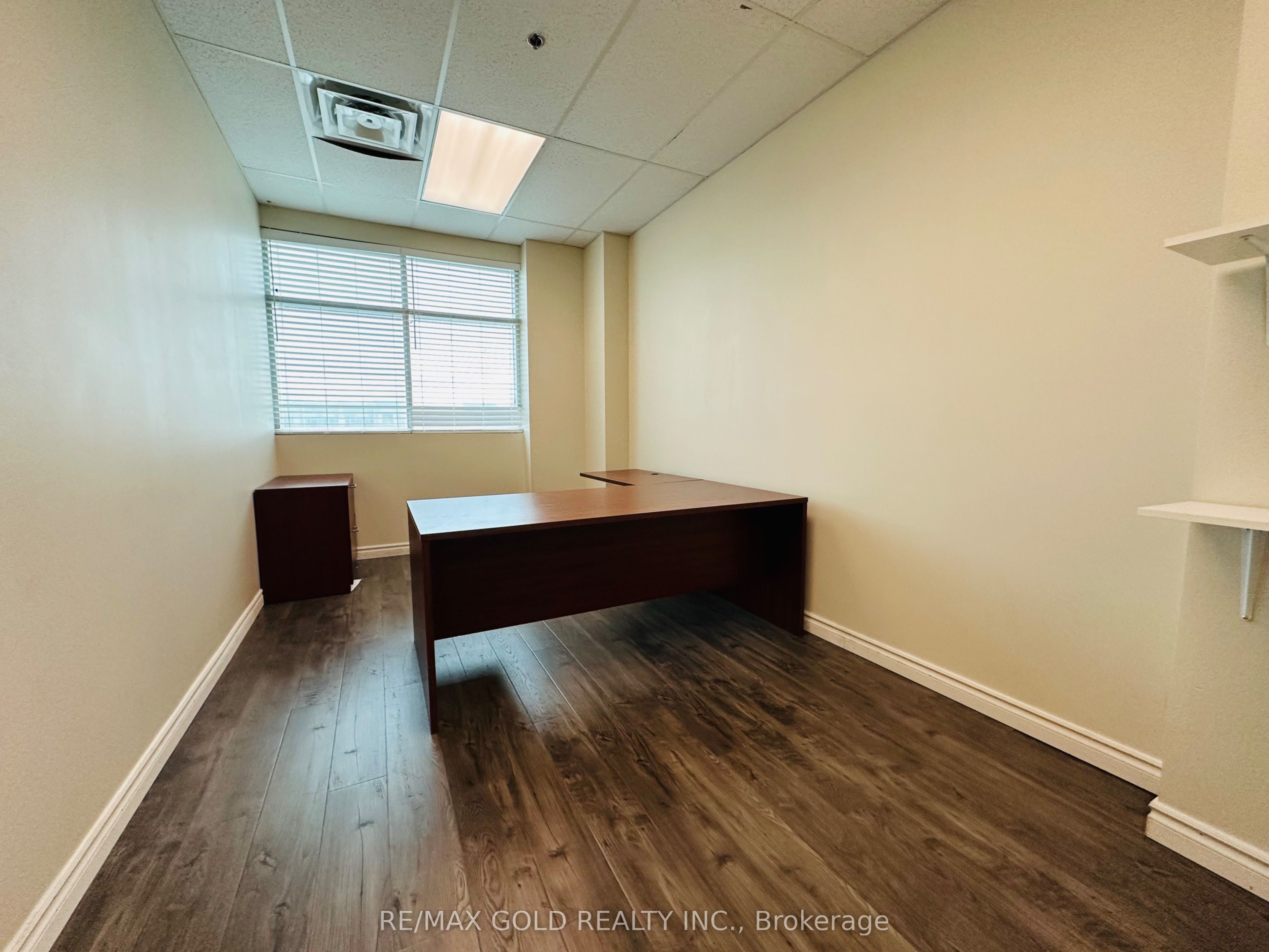 #209 - 2970 Drew Road Property Photo 3