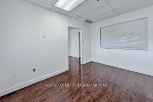 #3 - 4 Alfred Kuehne Boulevard Property Photo 9