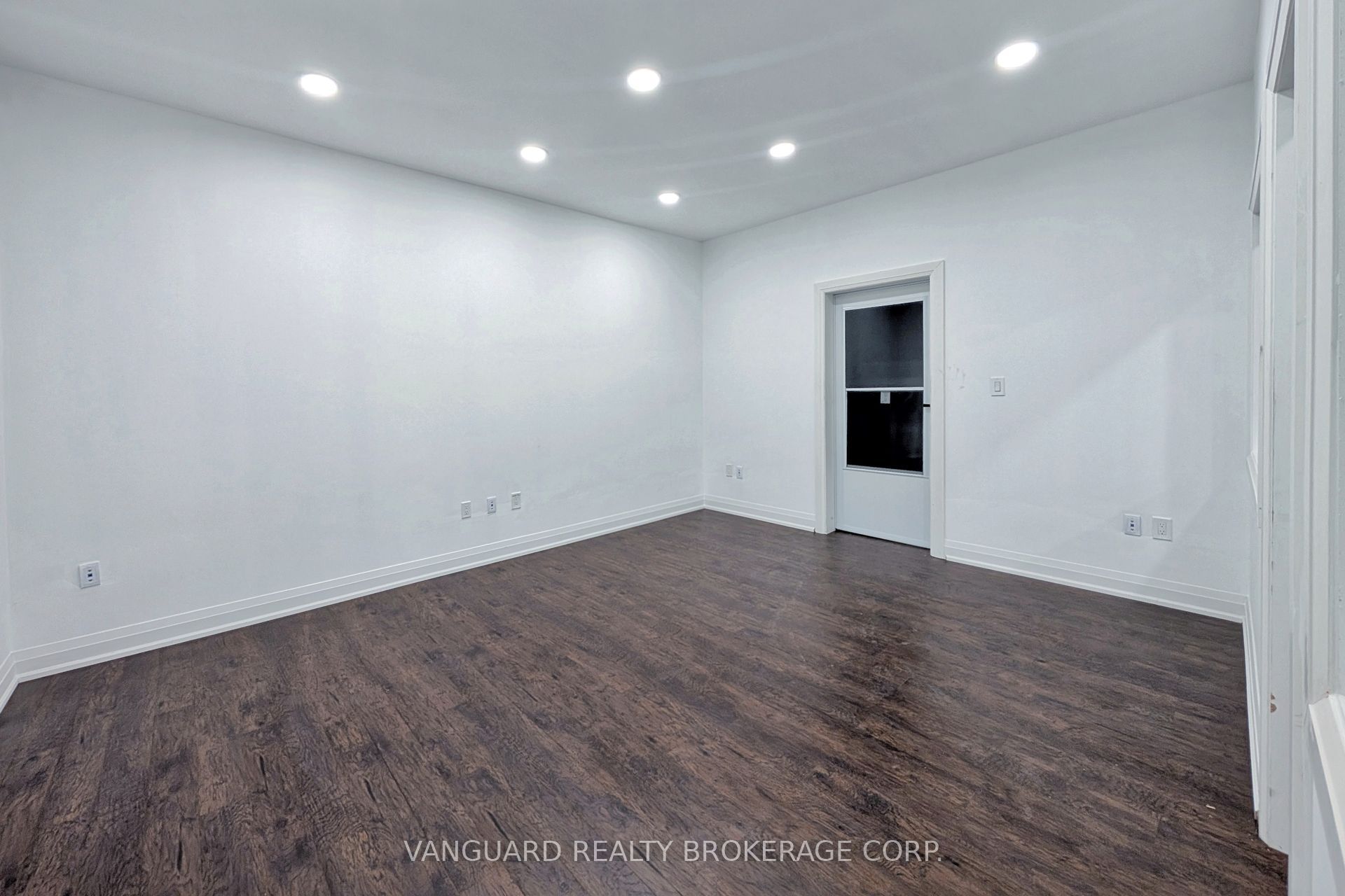 #3 - 4 Alfred Kuehne Boulevard Property Photo 33