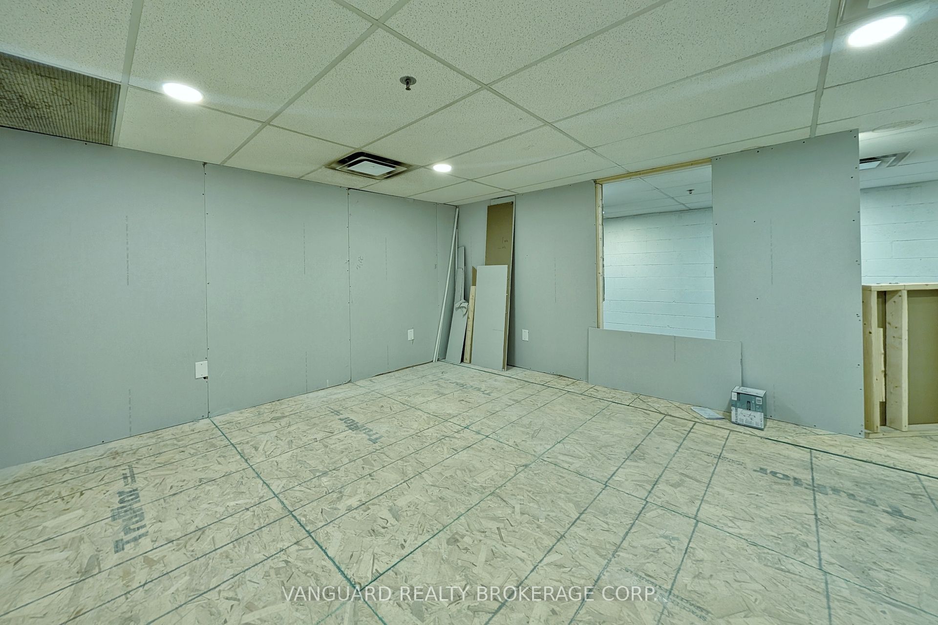#3 - 4 Alfred Kuehne Boulevard Property Photo 41