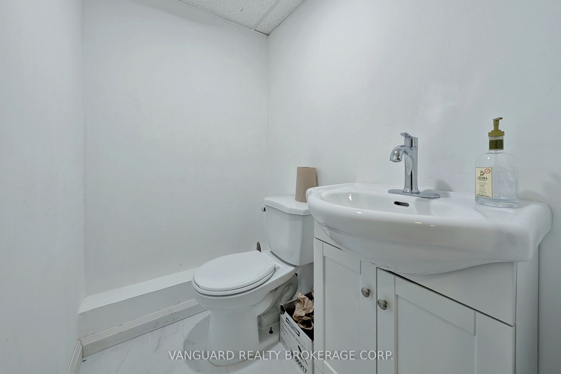 #3 - 4 Alfred Kuehne Boulevard Property Photo 45