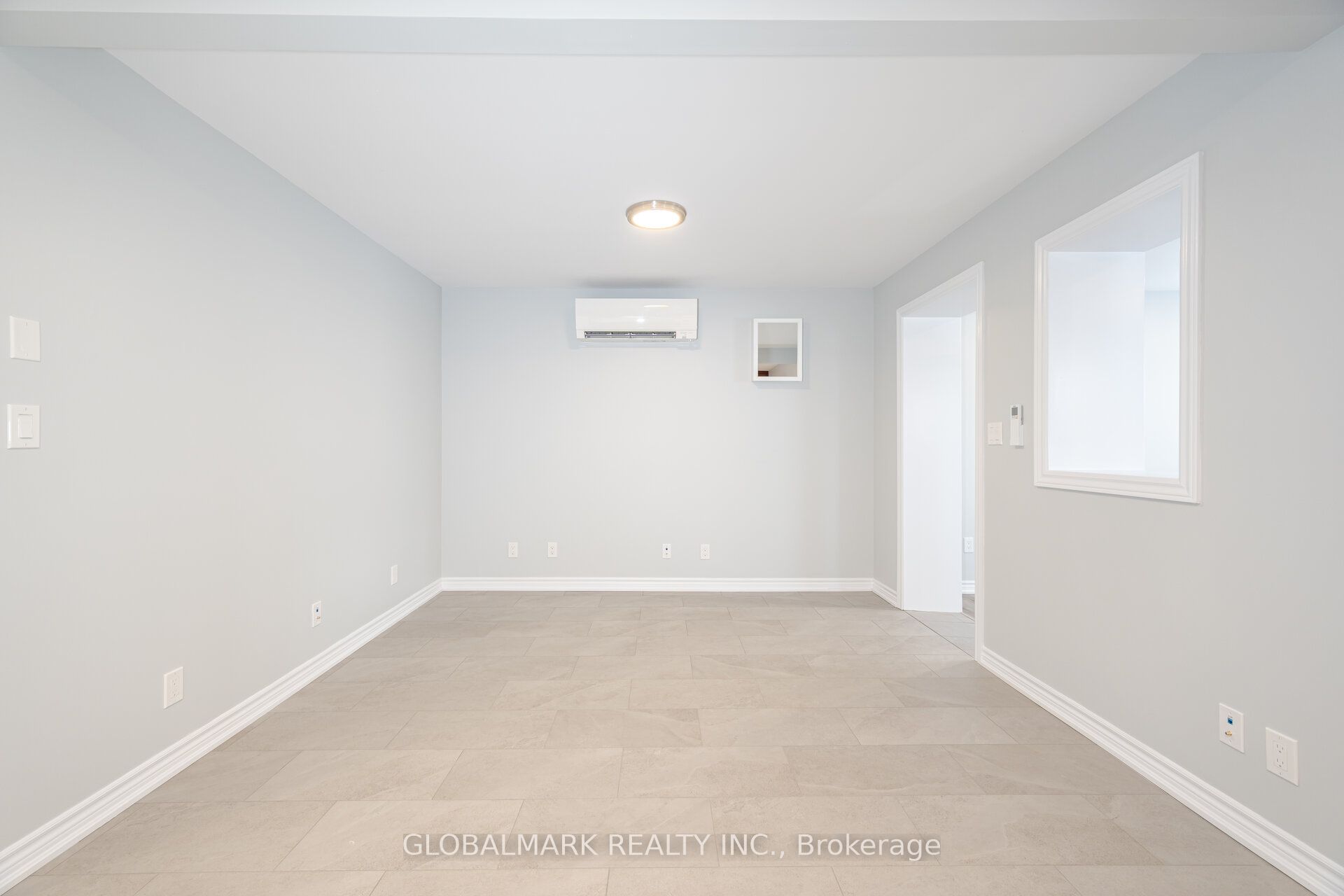 1382 Weston Road Property Photo 5
