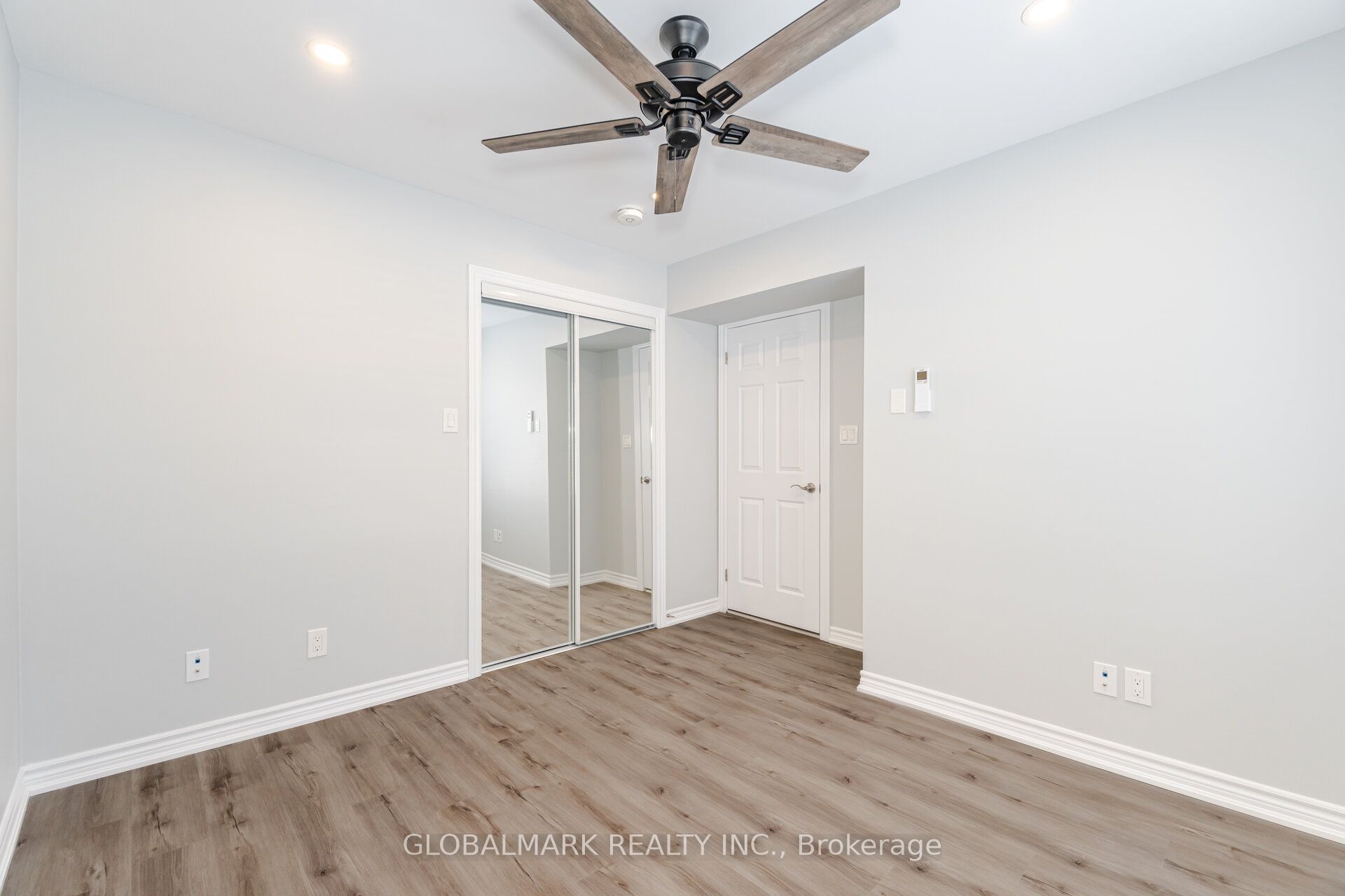 1382 Weston Road Property Photo 12