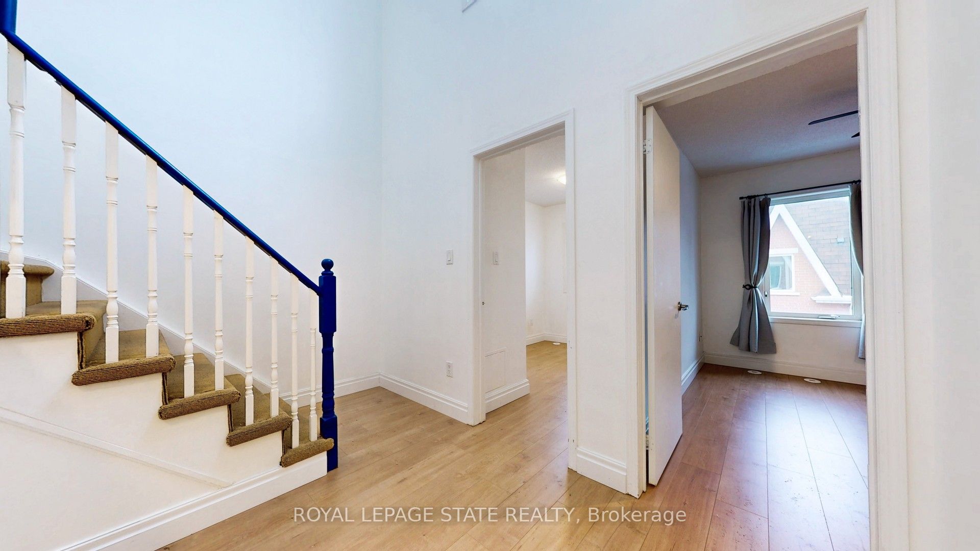 #1122 - 20 Laidlaw Street Property Photo 24