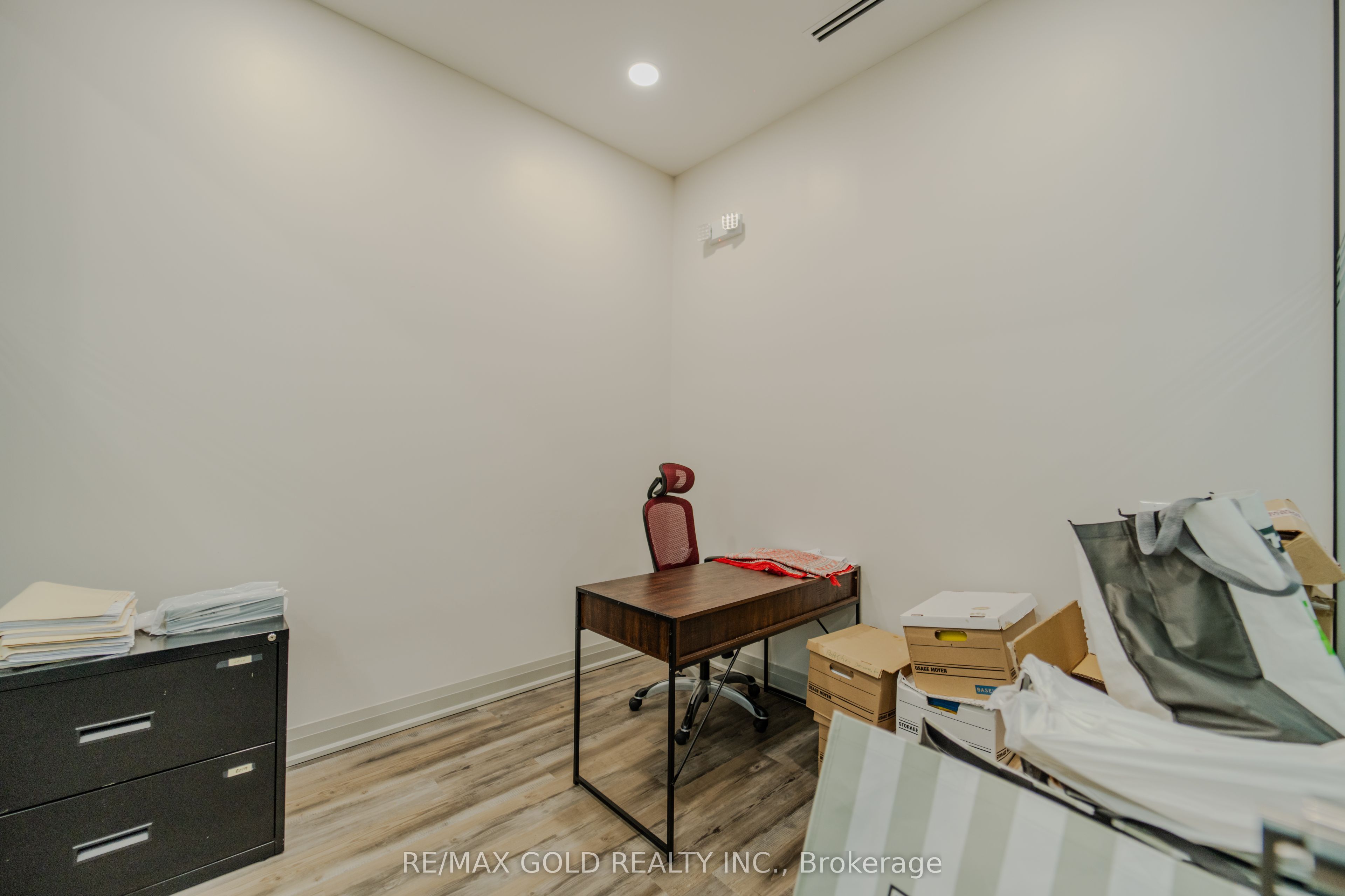#238 - 3465 Platinum Drive Property Photo 33