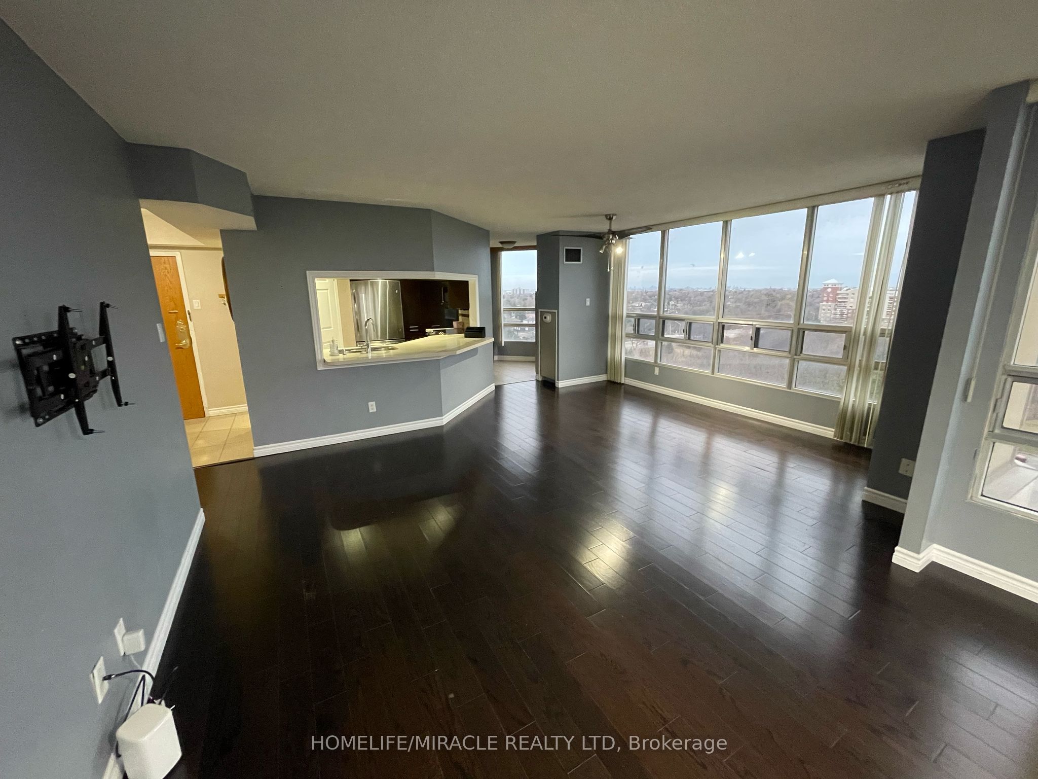 #1004 - 320 Mill Street Property Photo 12