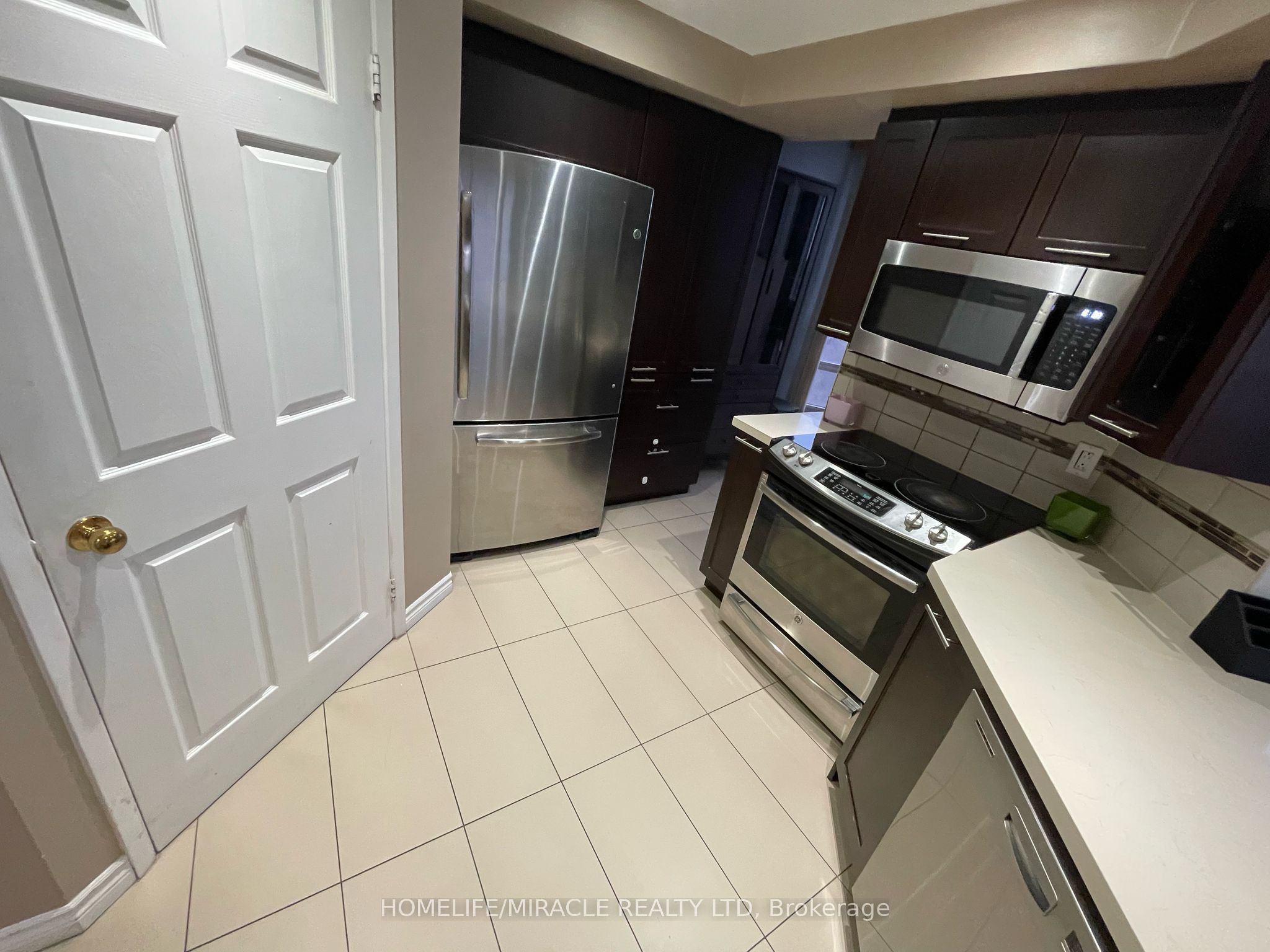 #1004 - 320 Mill Street Property Photo 13