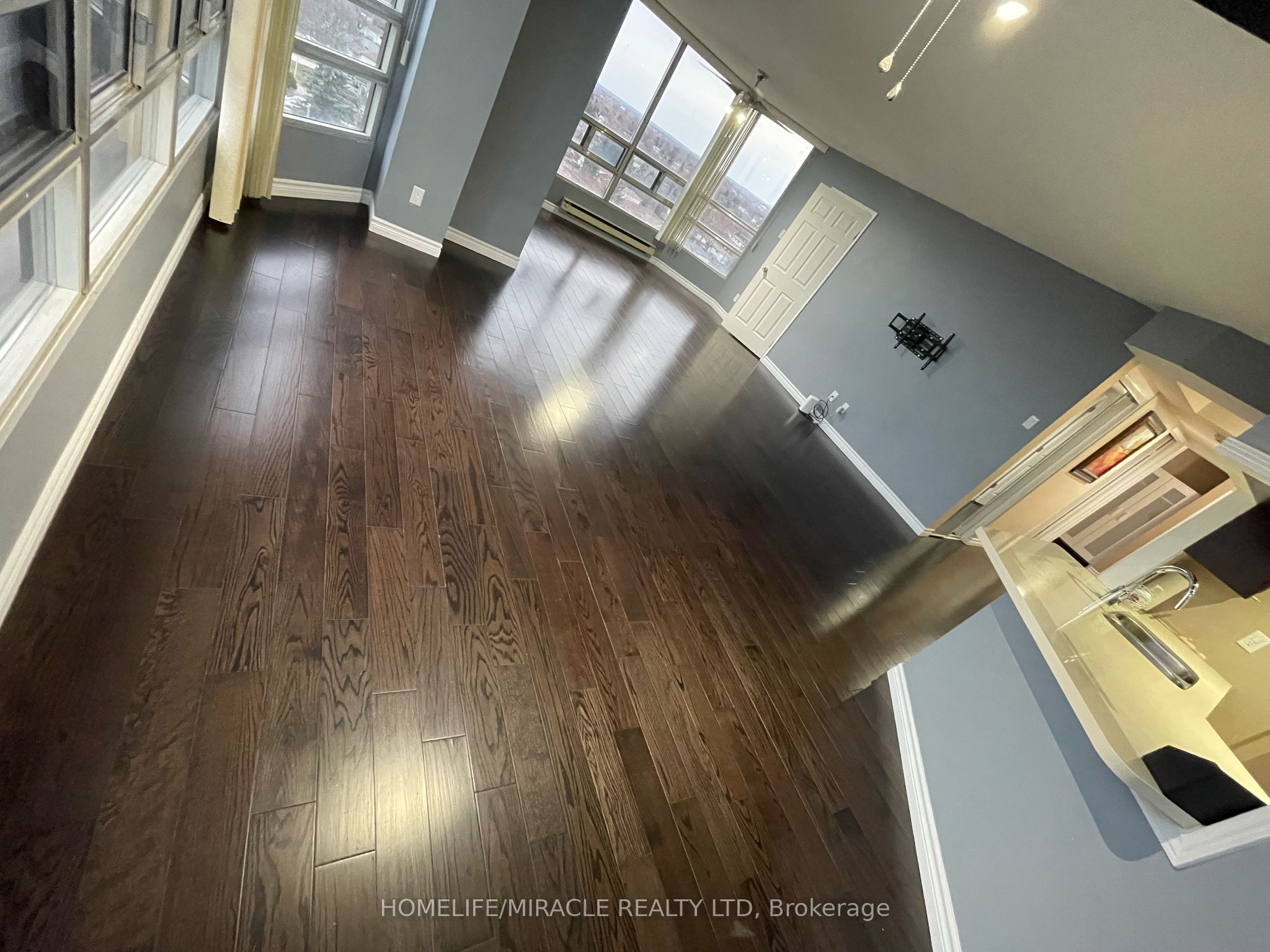 #1004 - 320 Mill Street Property Photo 15