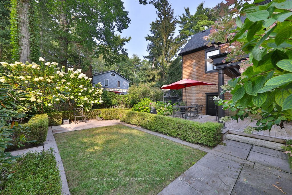 905 Sangster Avenue Property Photo 8