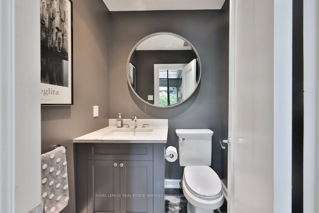 905 Sangster Avenue Property Photo 32
