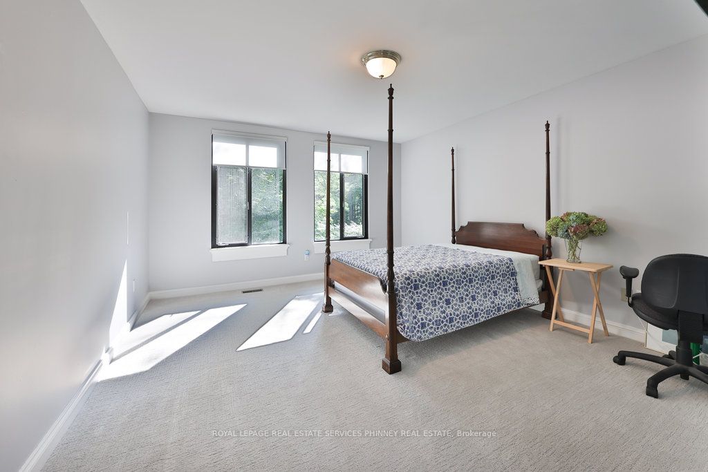 905 Sangster Avenue Property Photo 33