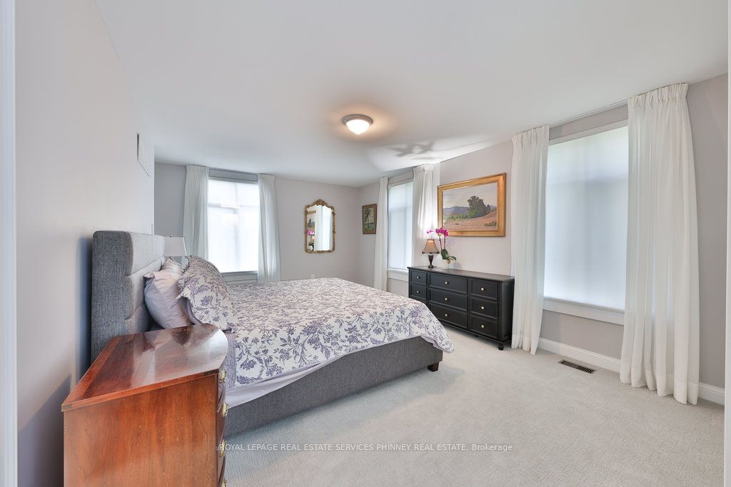 905 Sangster Avenue Property Photo 36