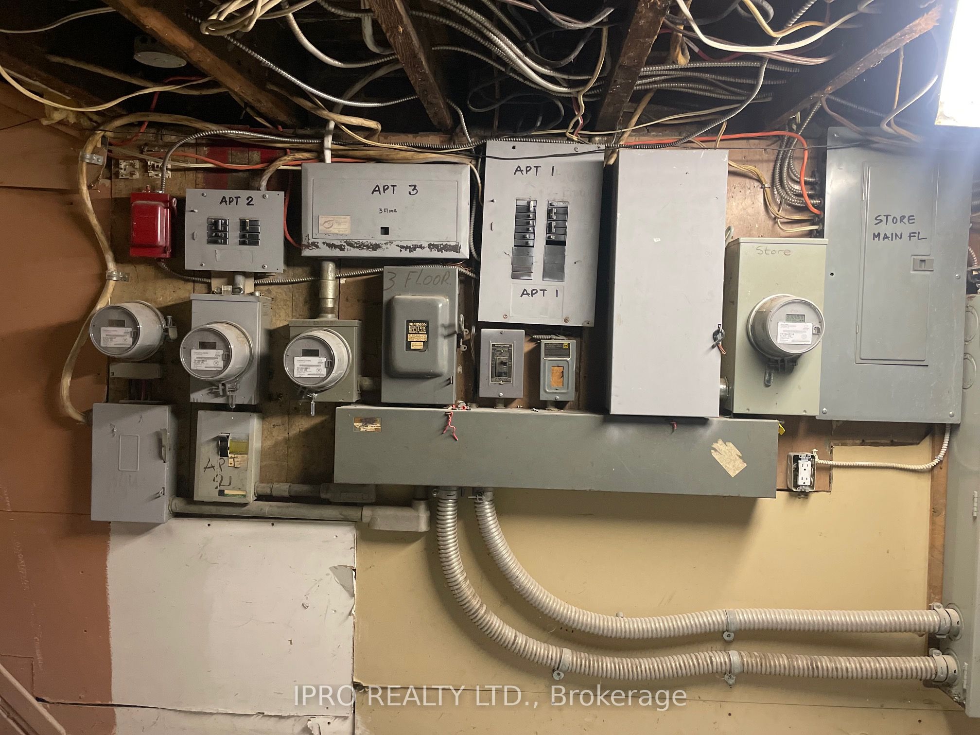 #main Floor - 2957 Dundas Street Property Photo 8