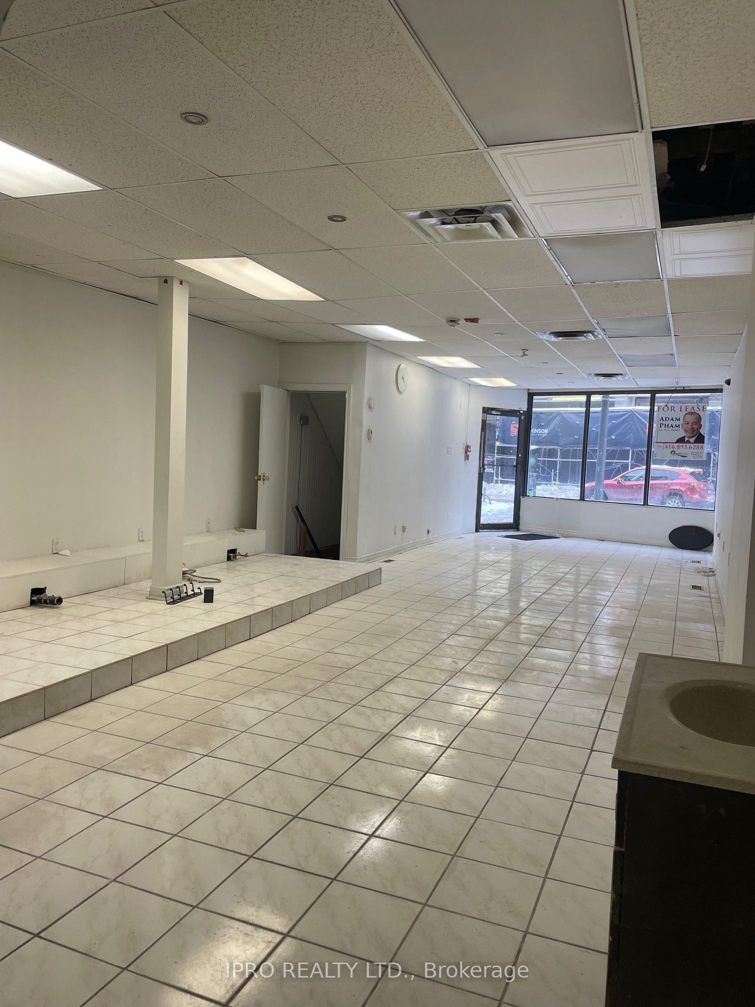 #main Floor - 2957 Dundas Street Property Photo 12