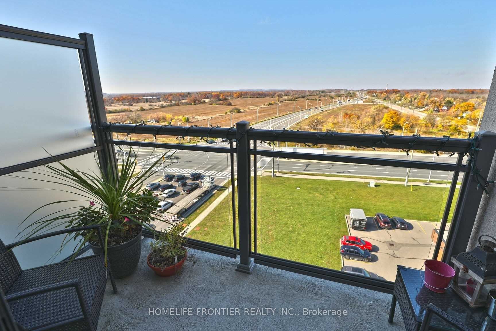 #819 - 2490 Old Bronte Road Property Photo 11
