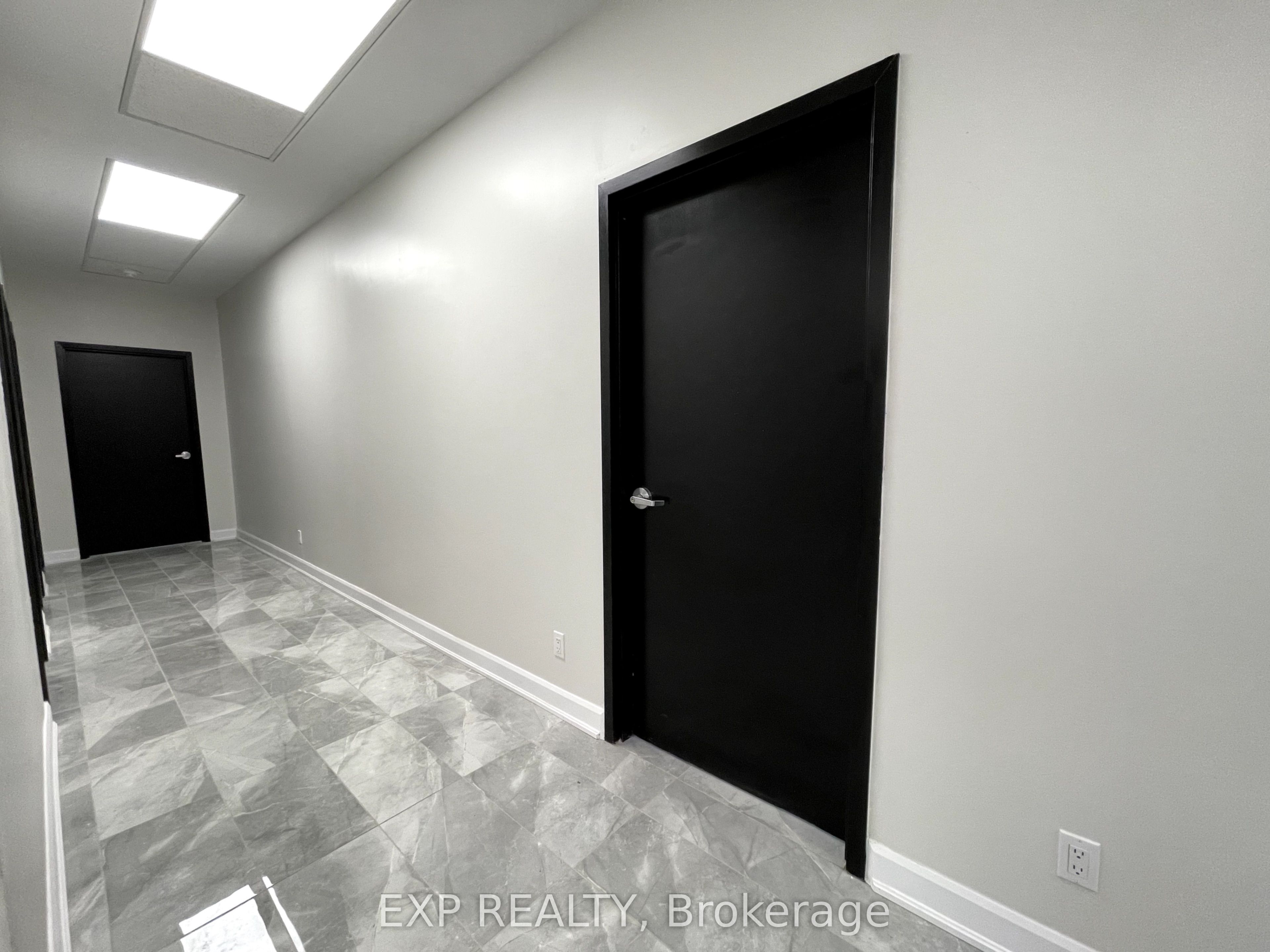 #205-5a - 230 Lakeshore Road Property Photo 5