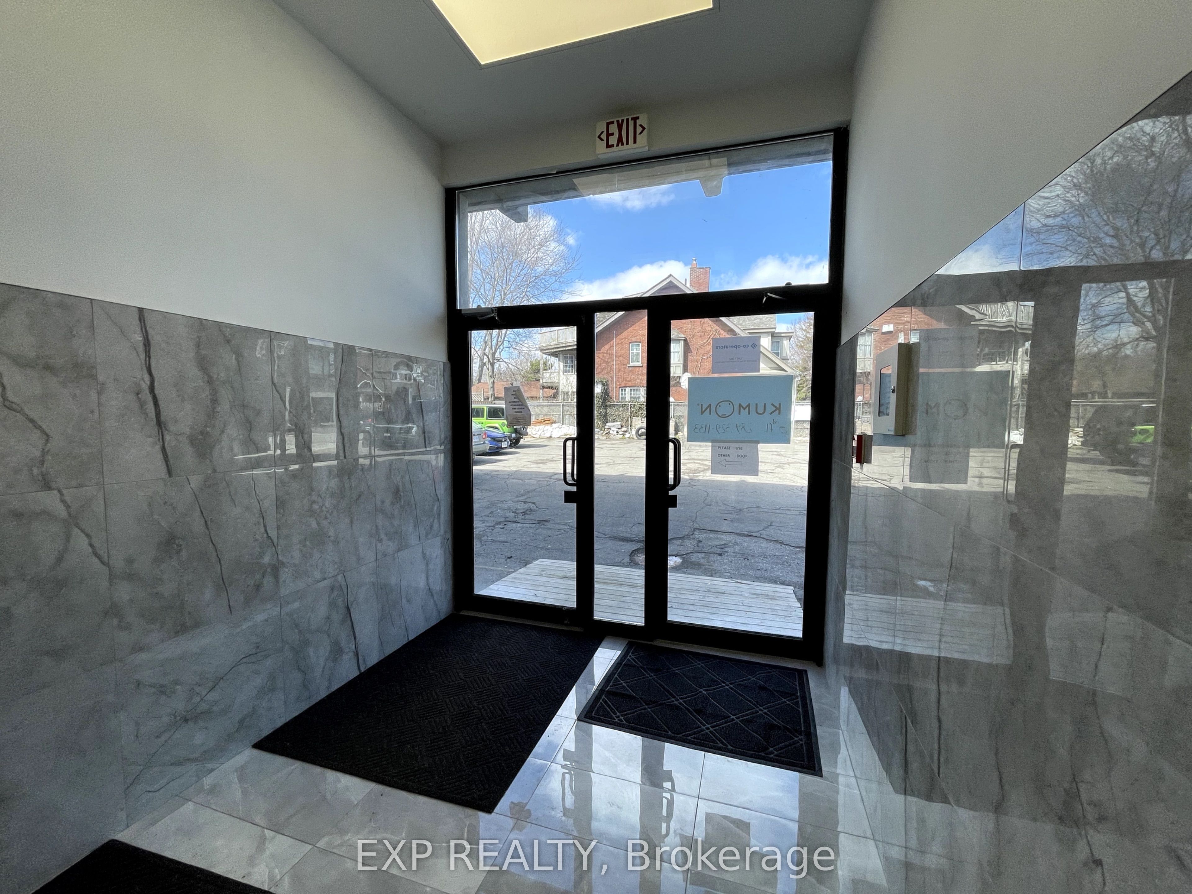 #205-5a - 230 Lakeshore Road Property Photo 7