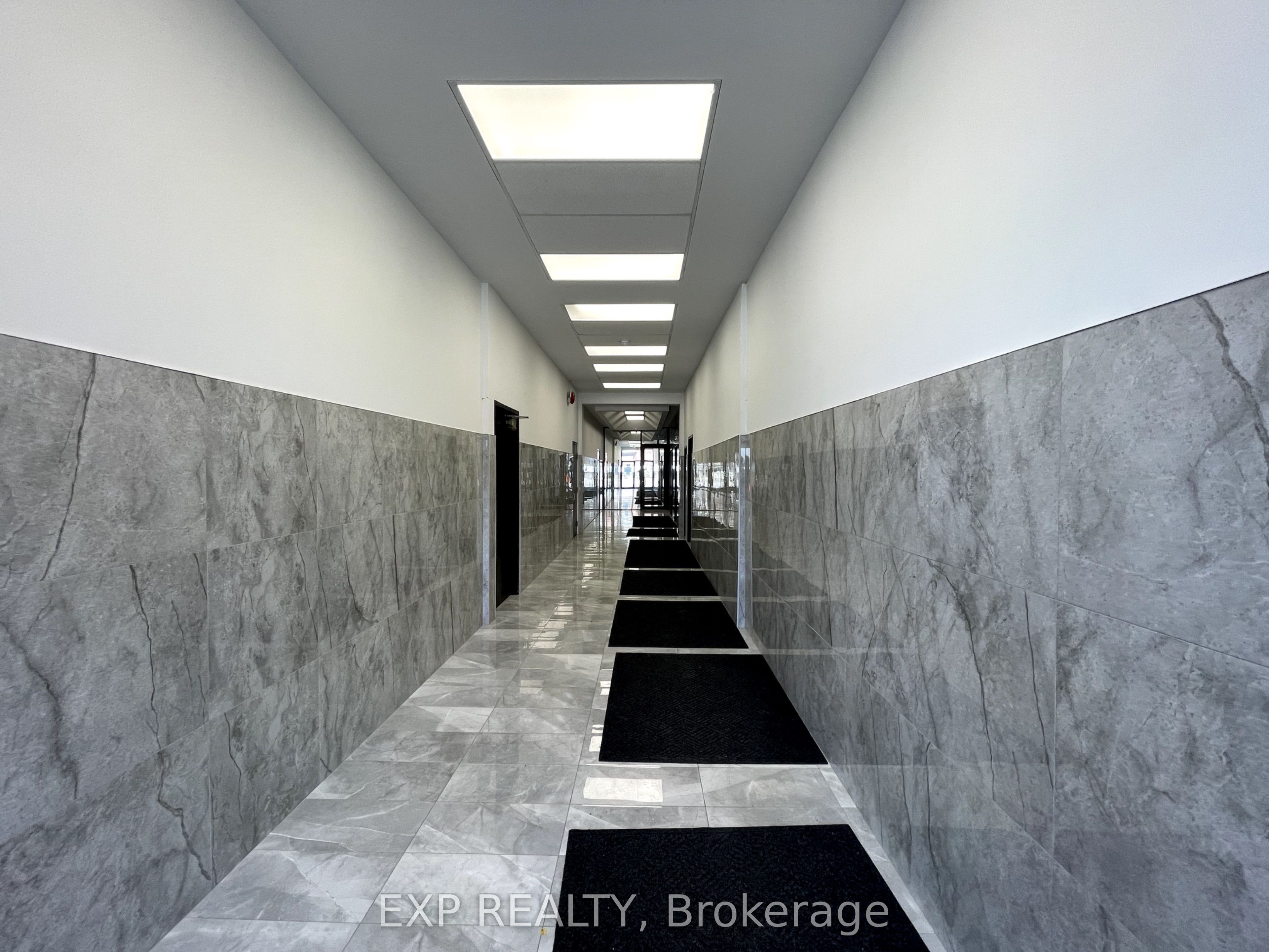 #205-5a - 230 Lakeshore Road Property Photo 8