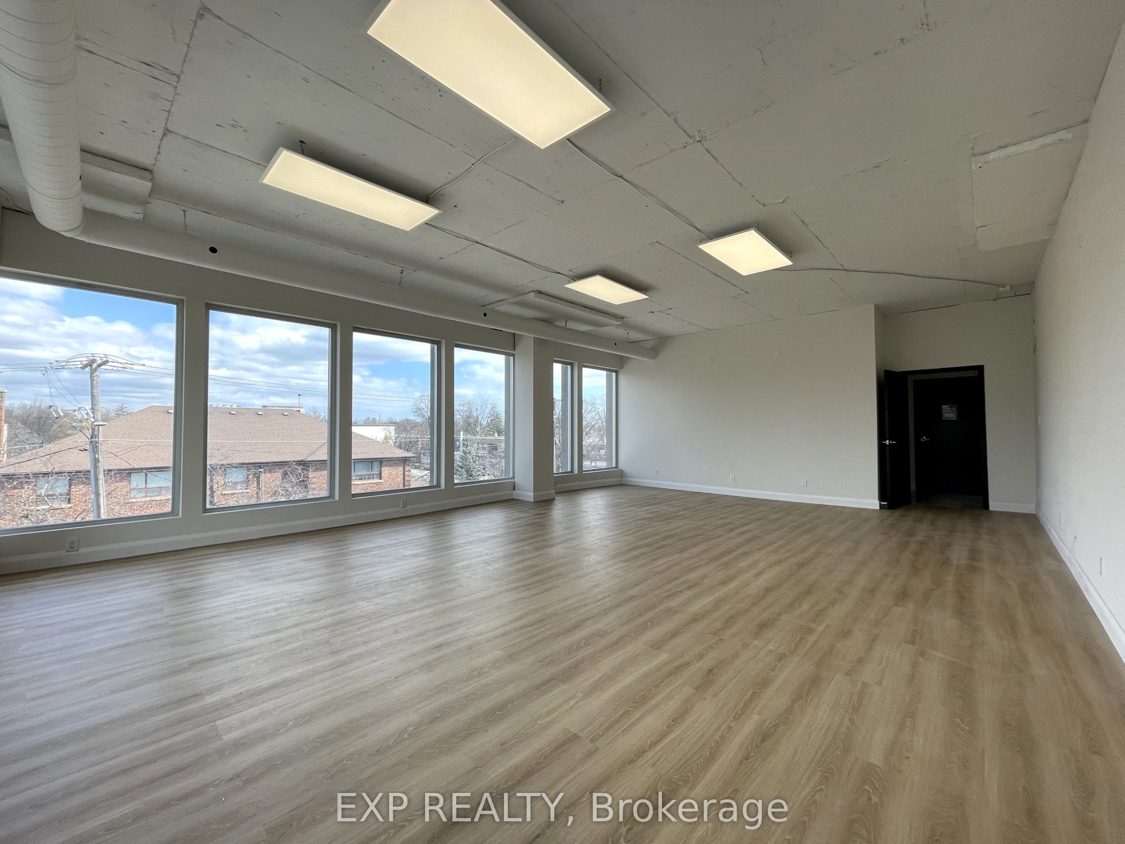 #312 - 230 Lakeshore Road Property Photo 6