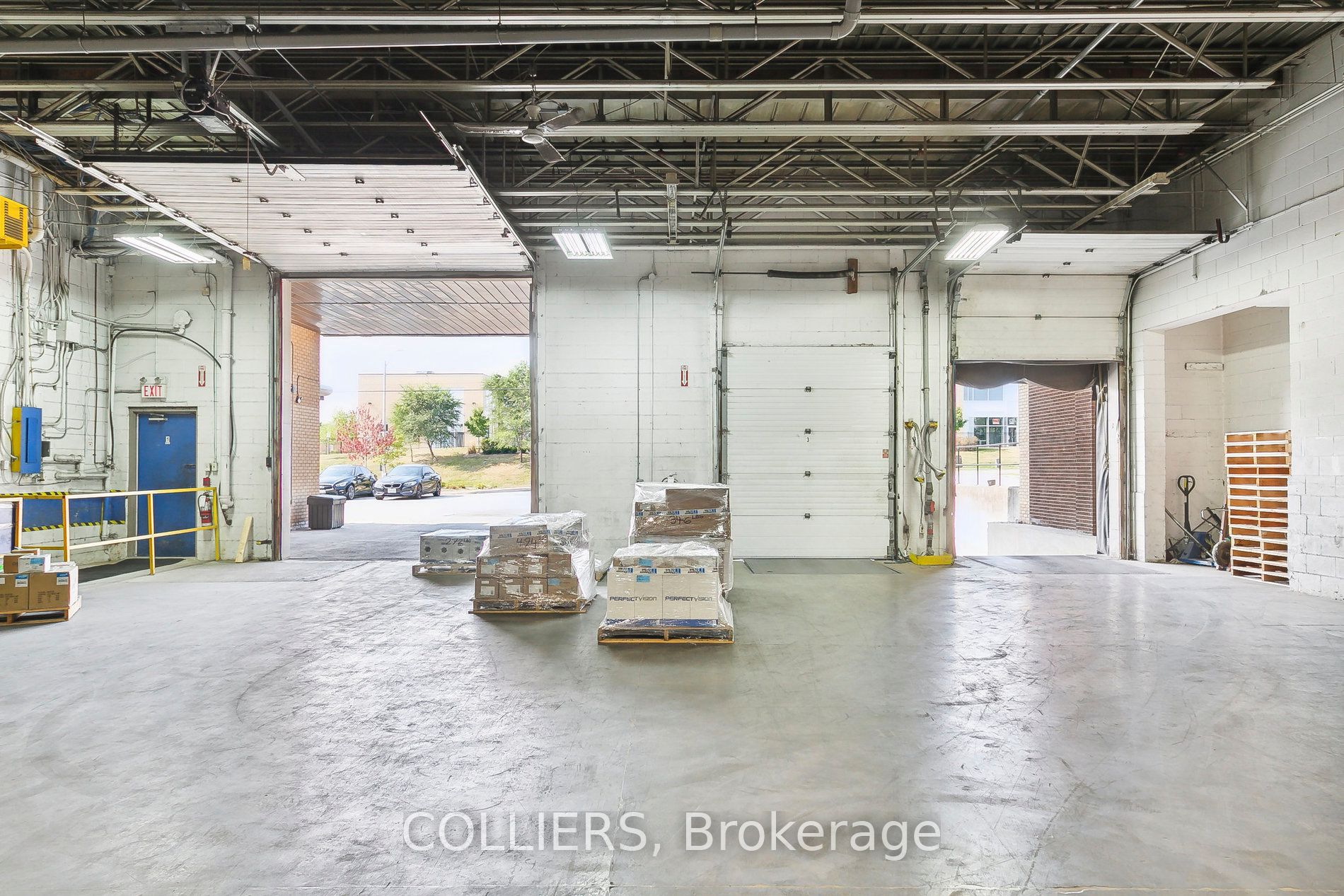 #2 - 1141 King Road Property Photo 19