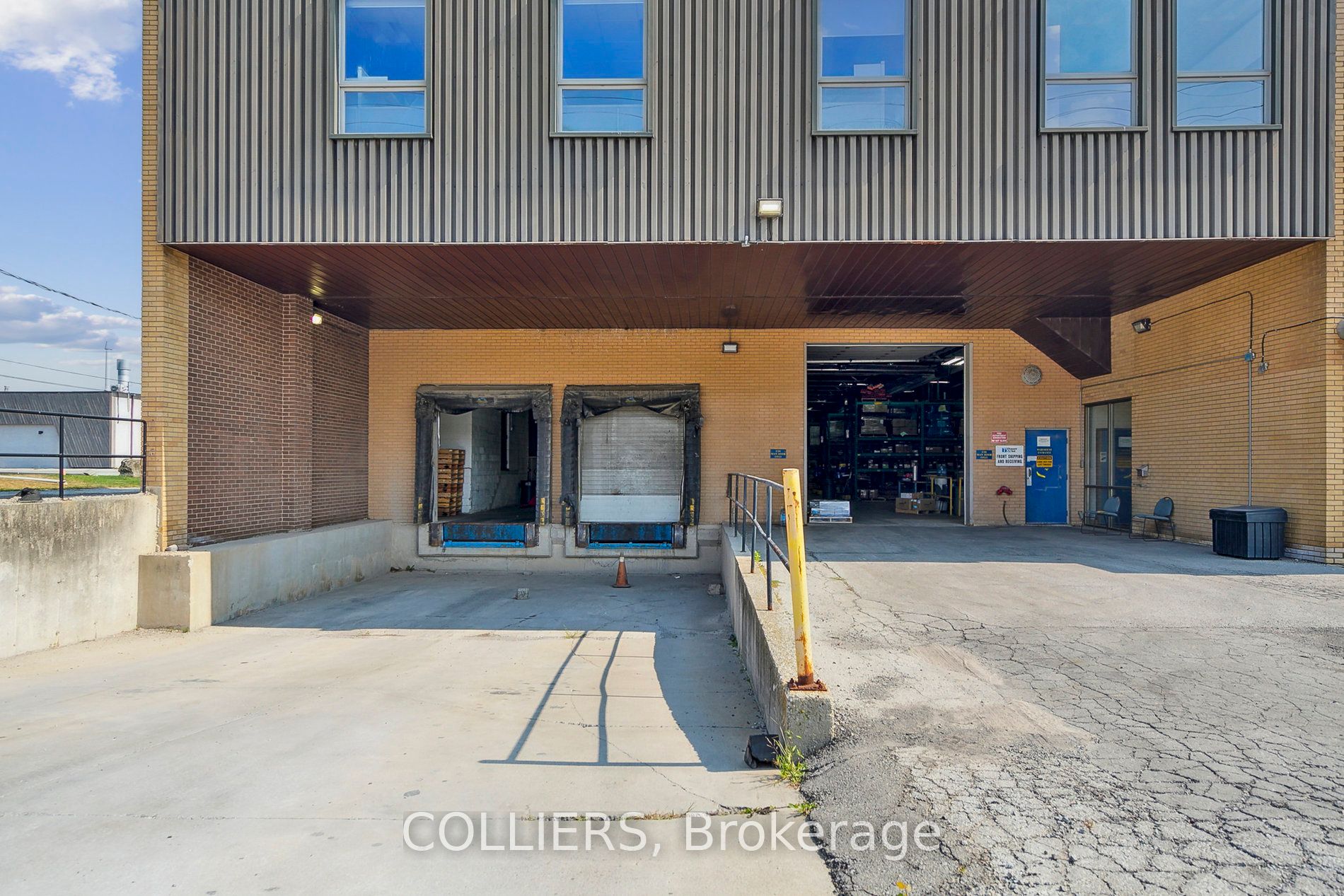 #2 - 1141 King Road Property Photo 49