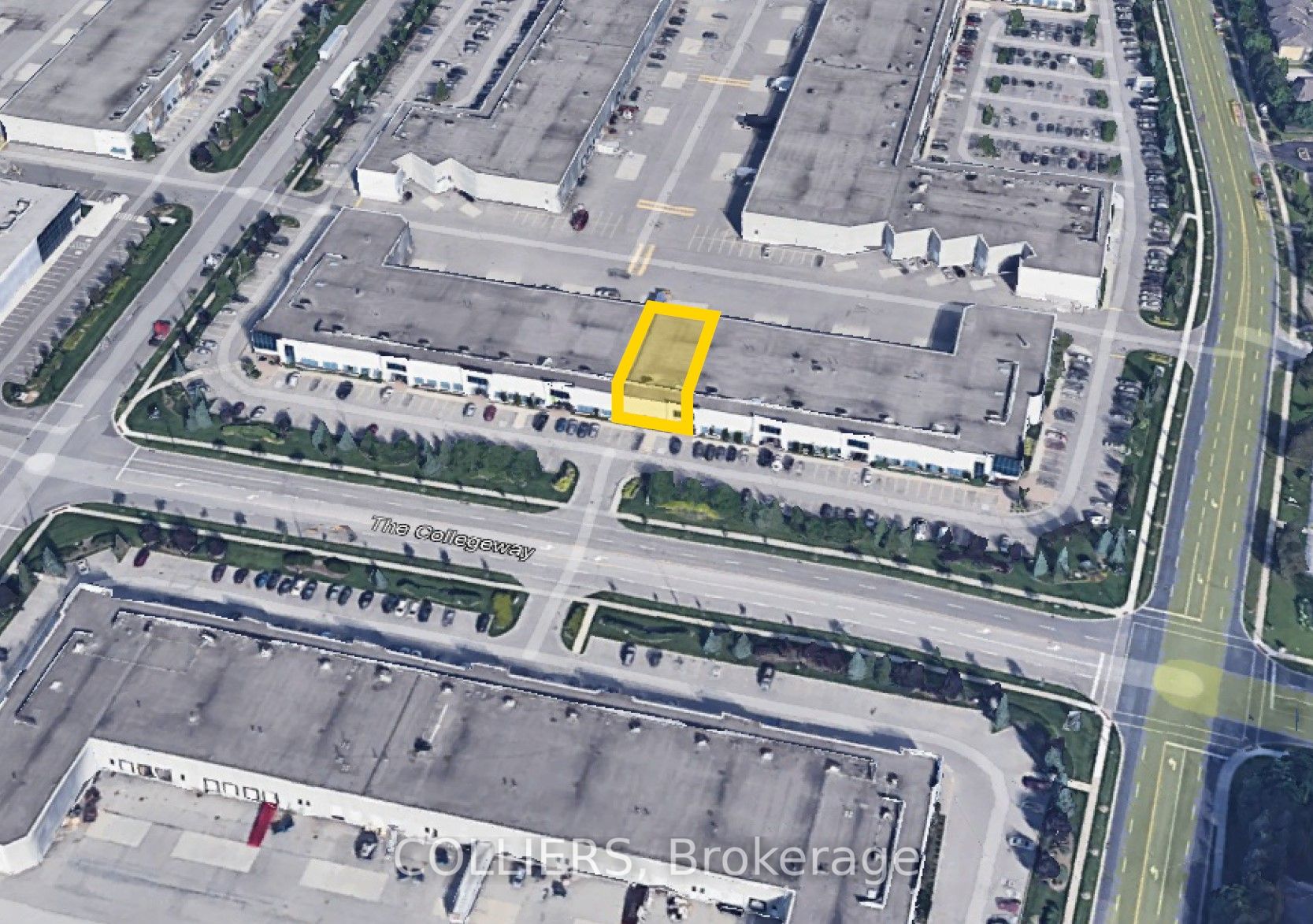 #unit 7 - 3400 Ridgeway Drive Property Photo 1