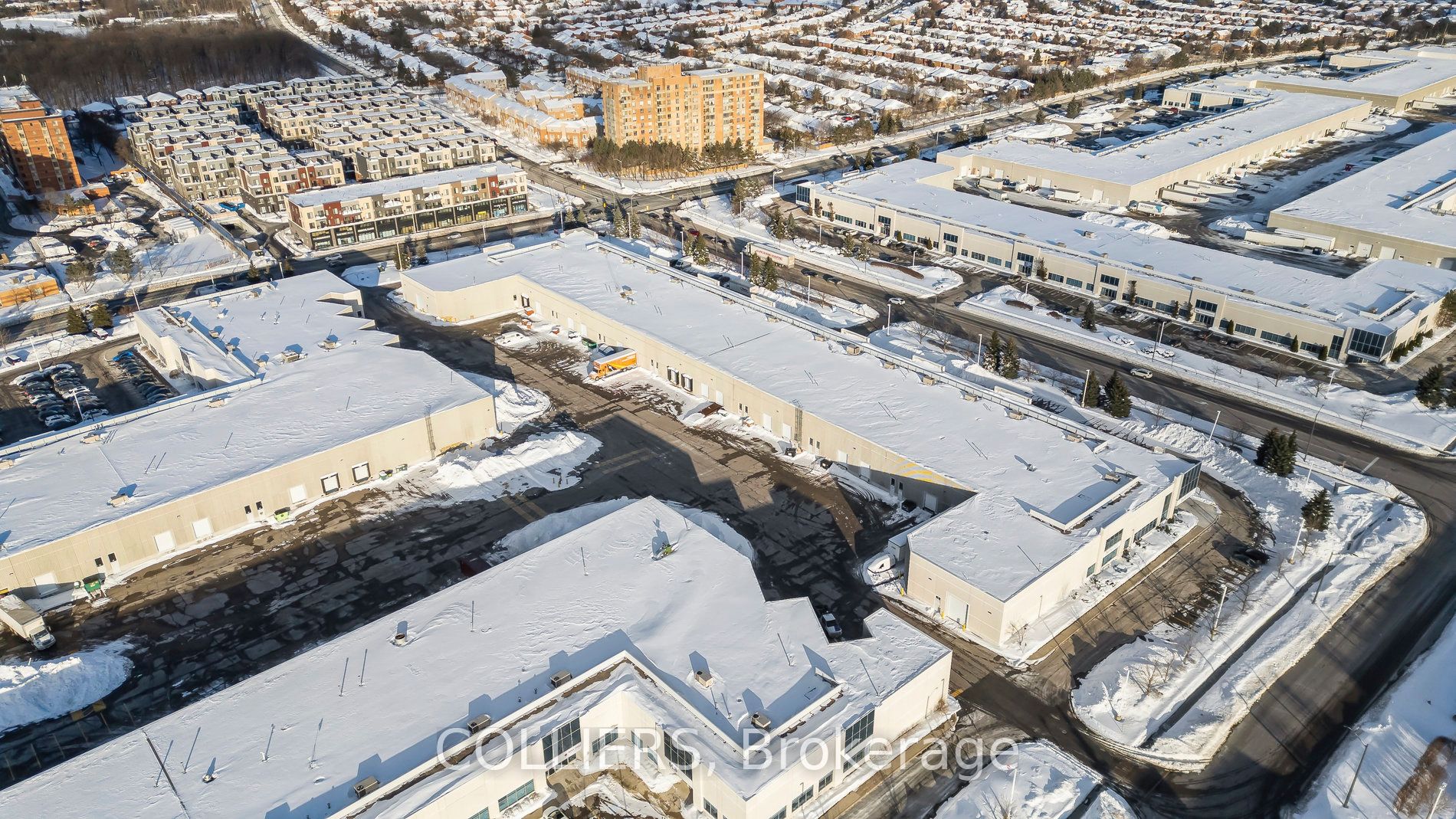 #unit 7 - 3400 Ridgeway Drive Property Photo 14