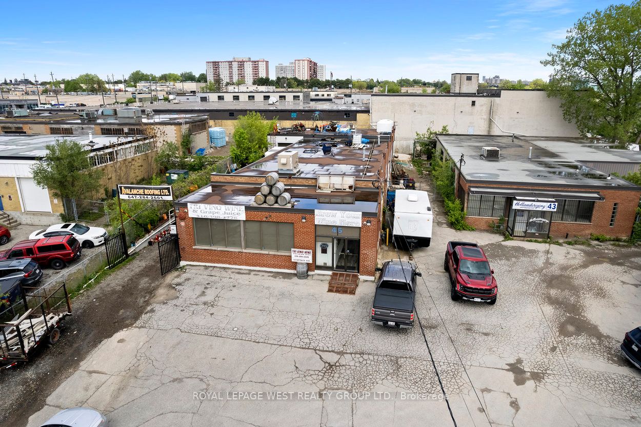45 Densley Avenue Property Photo 2