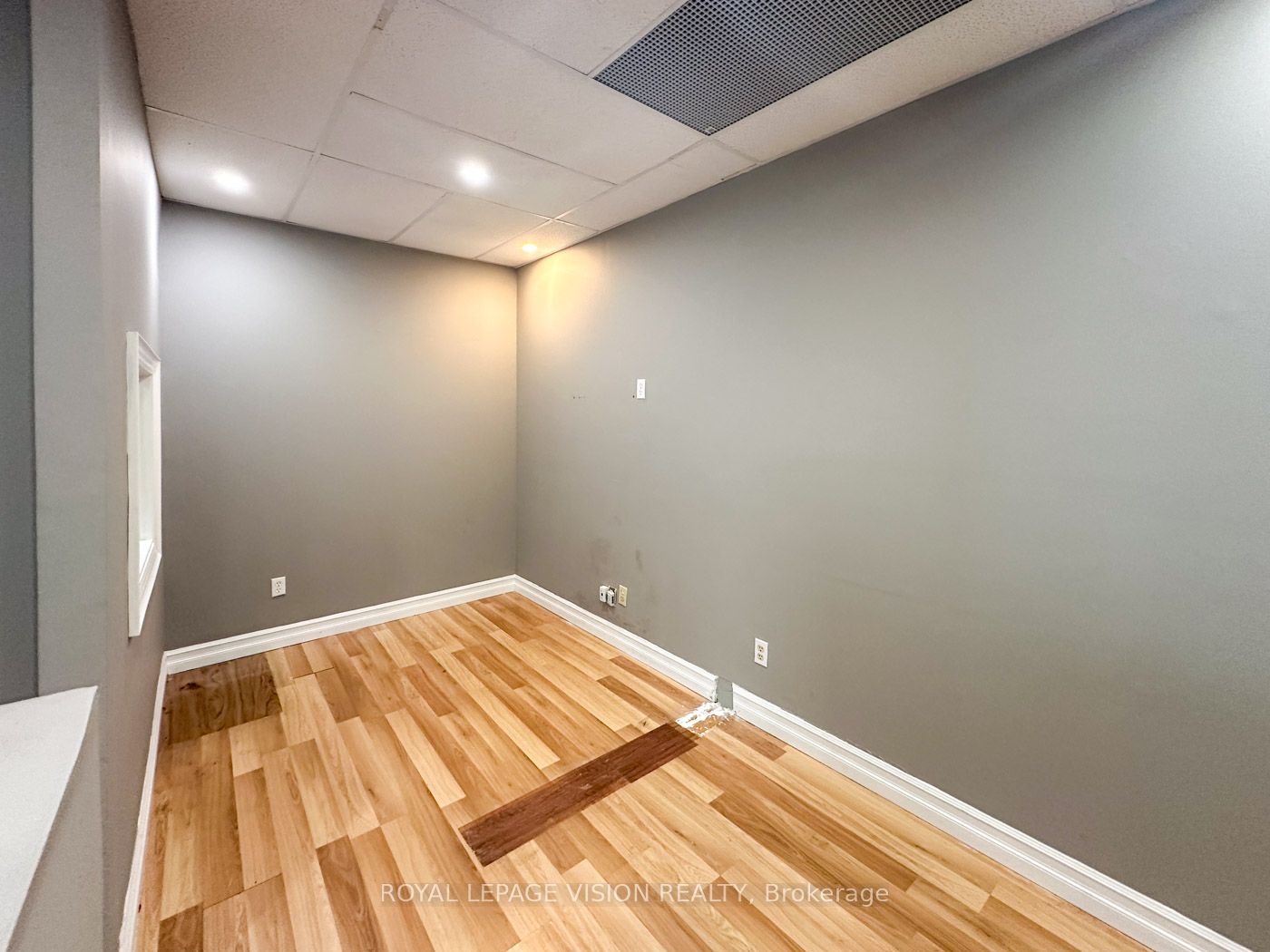 #210 - 2085 Weston Road Property Photo 3