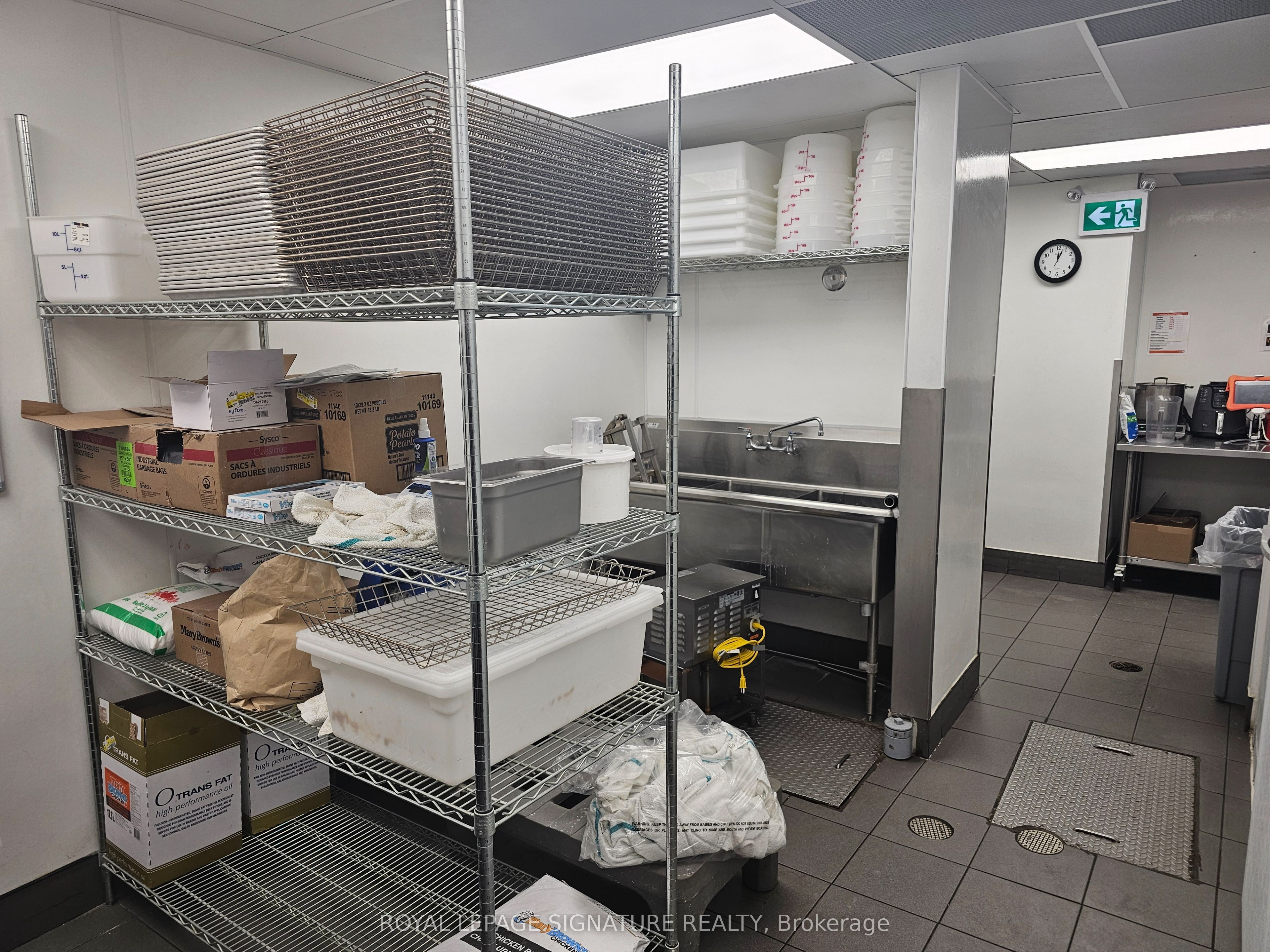 1320 Queen Street Property Photo 12