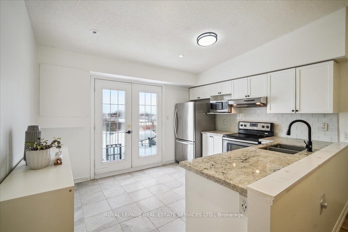 #407 - 1440 Bishops Gate Property Photo 6
