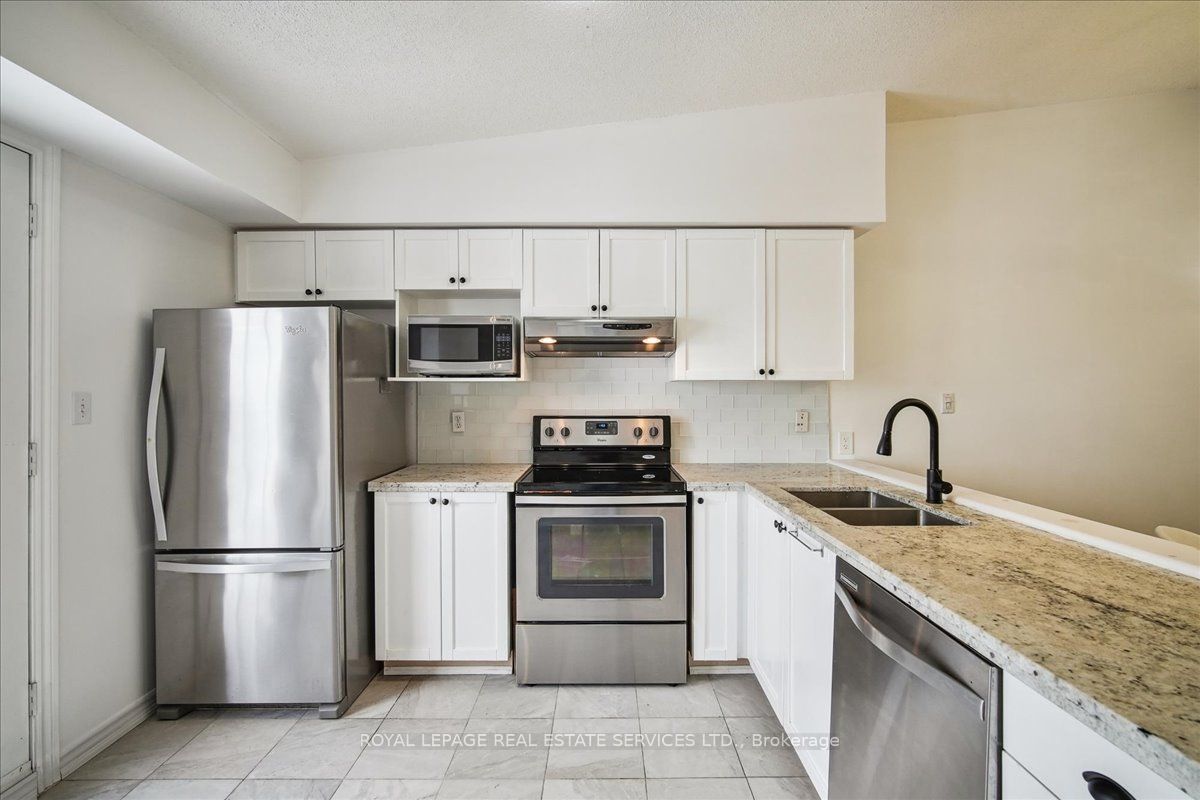 #407 - 1440 Bishops Gate Property Photo 9