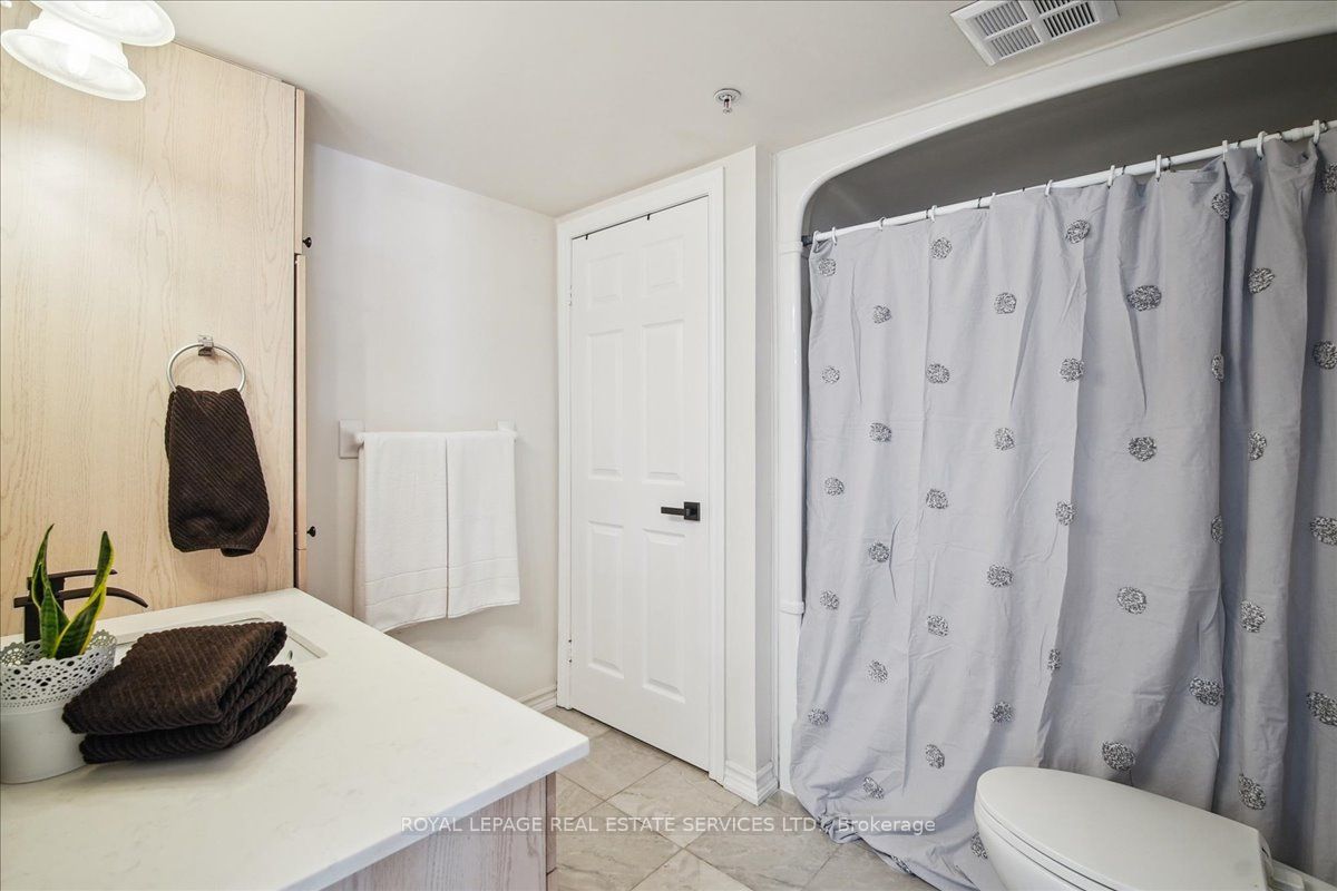 #407 - 1440 Bishops Gate Property Photo 13