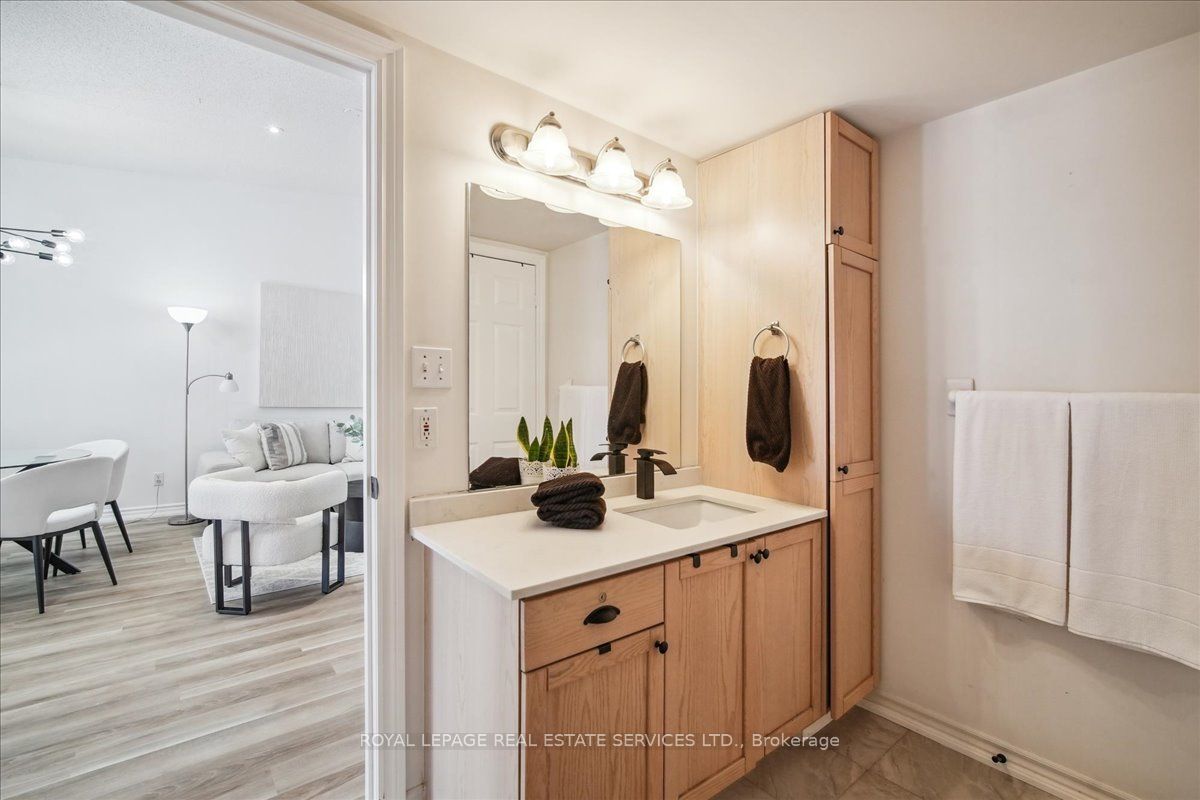 #407 - 1440 Bishops Gate Property Photo 15