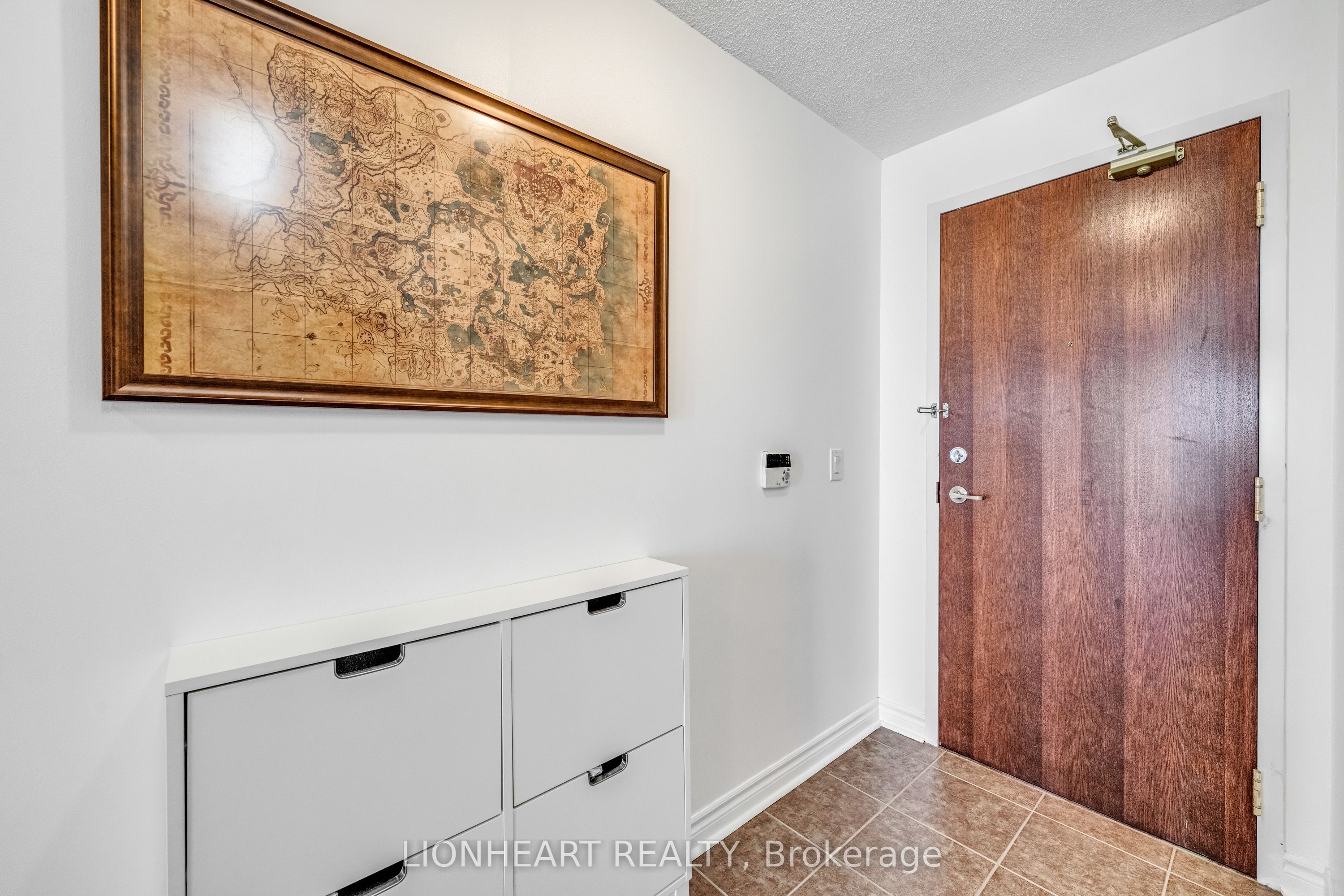 #709 - 5 Michael Power Place Property Photo 2